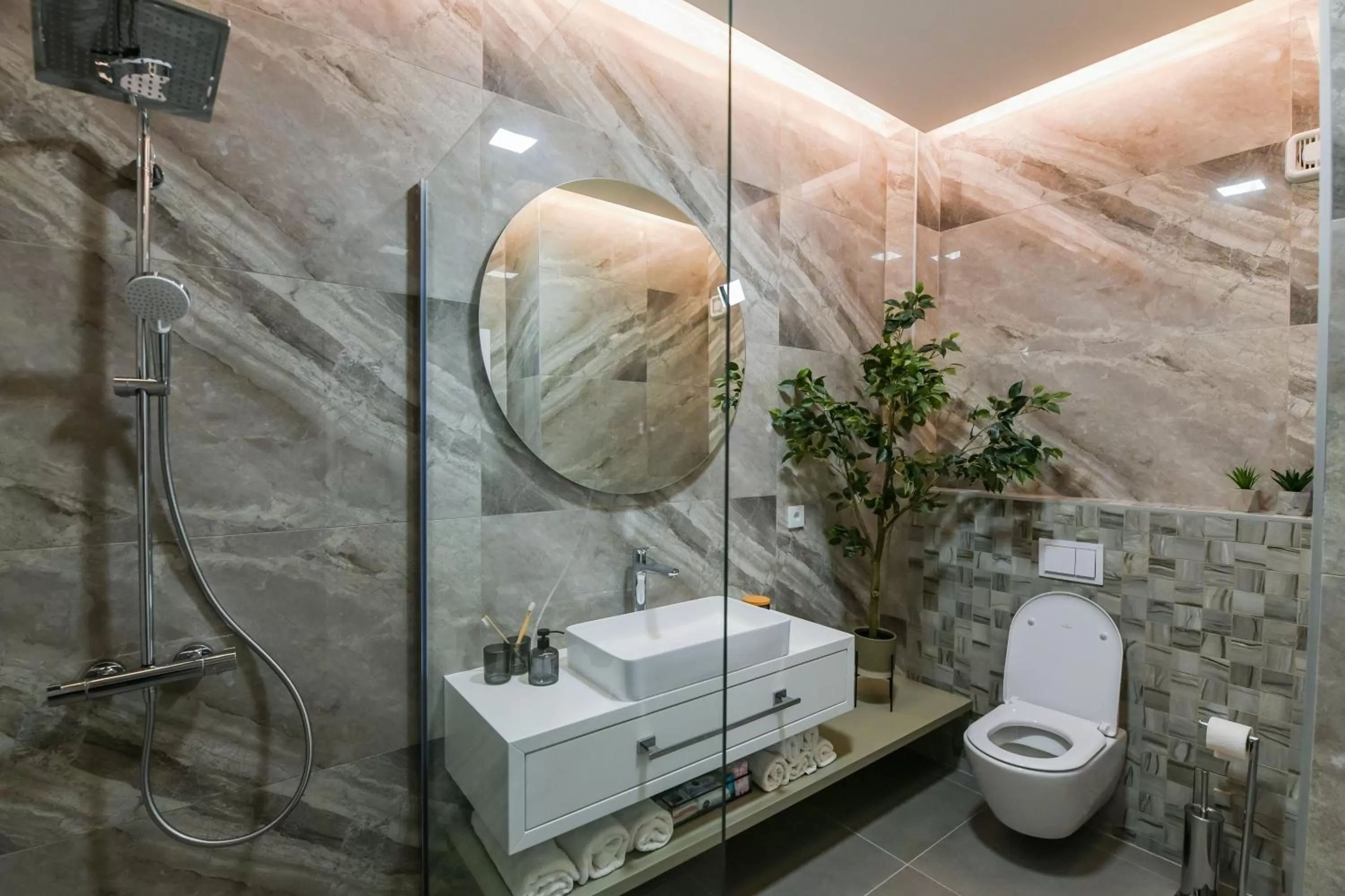 Bathroom in Hotel City View