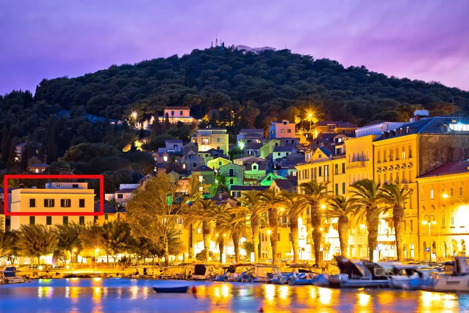 Property building in Belvedere Luxury Rooms - Breathtaking View