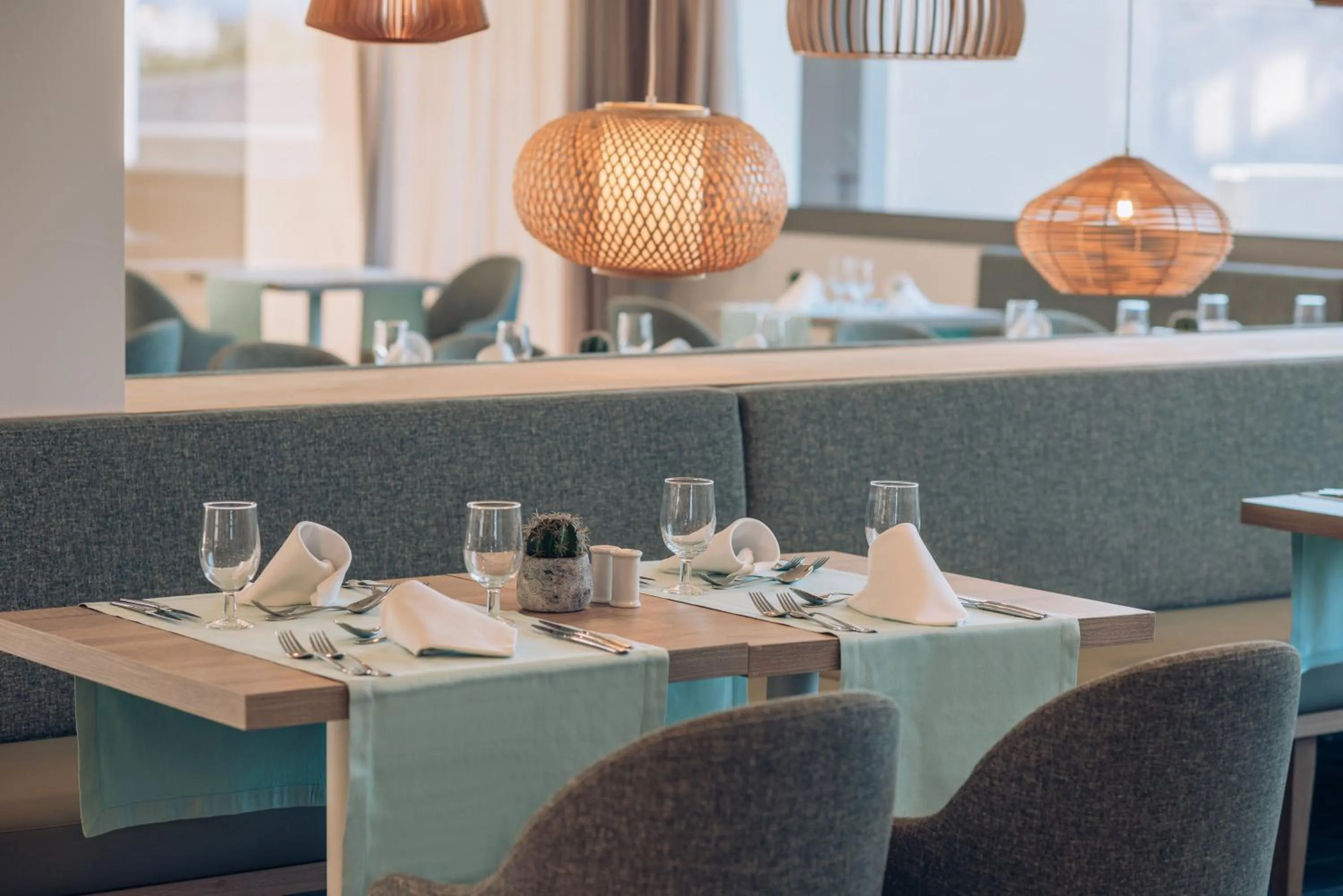 Restaurant/places to eat in Iberostar Waves Cala Domingos All Inclusive