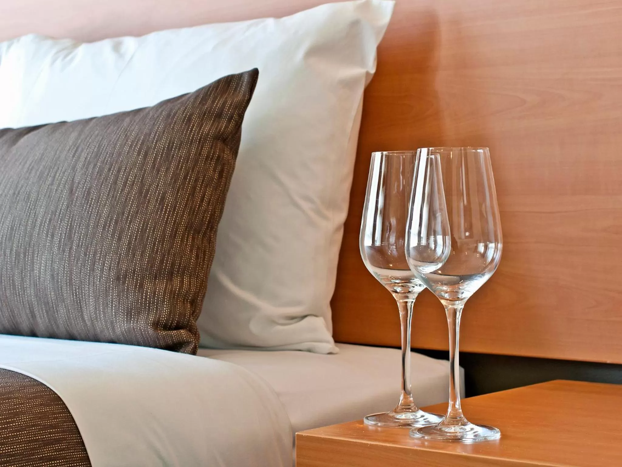 Bed in Comfort Inn On Raglan