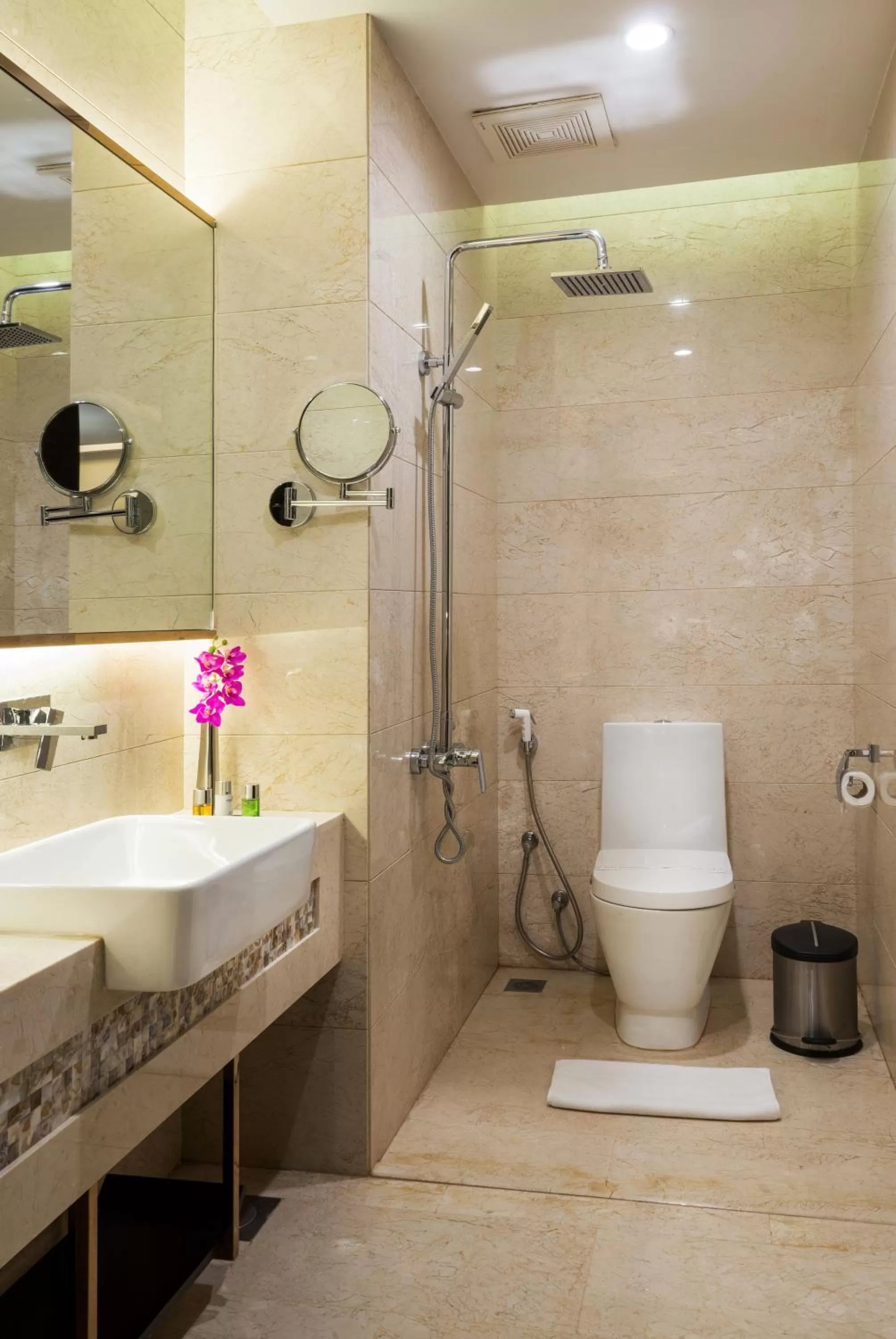 Bathroom in Boudl Al Sahafa