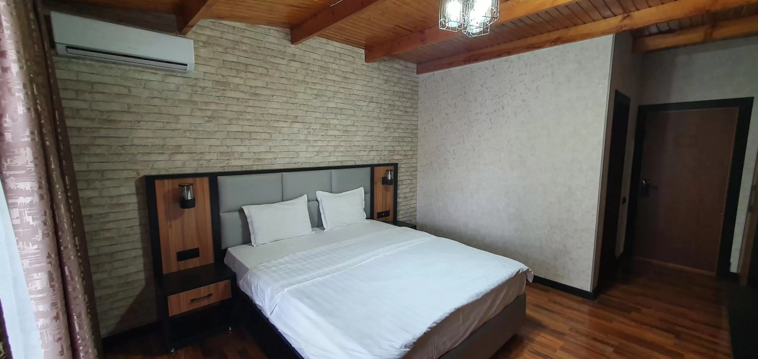 Bed in Comfort Hotel