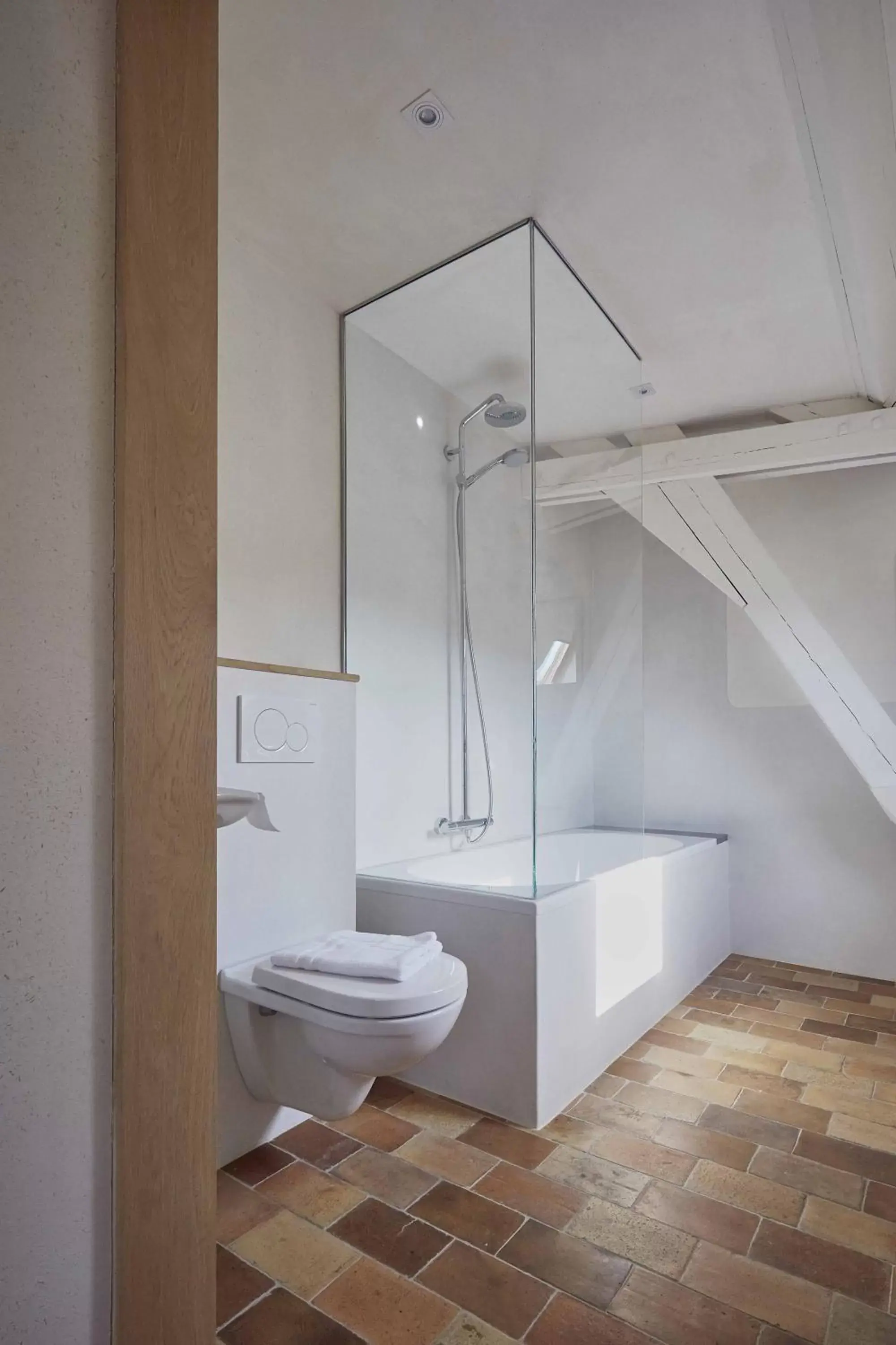 Large Double Room in Herberg de Zwarte Ruiter Large Double Room in Herberg de Zwarte Ruiter