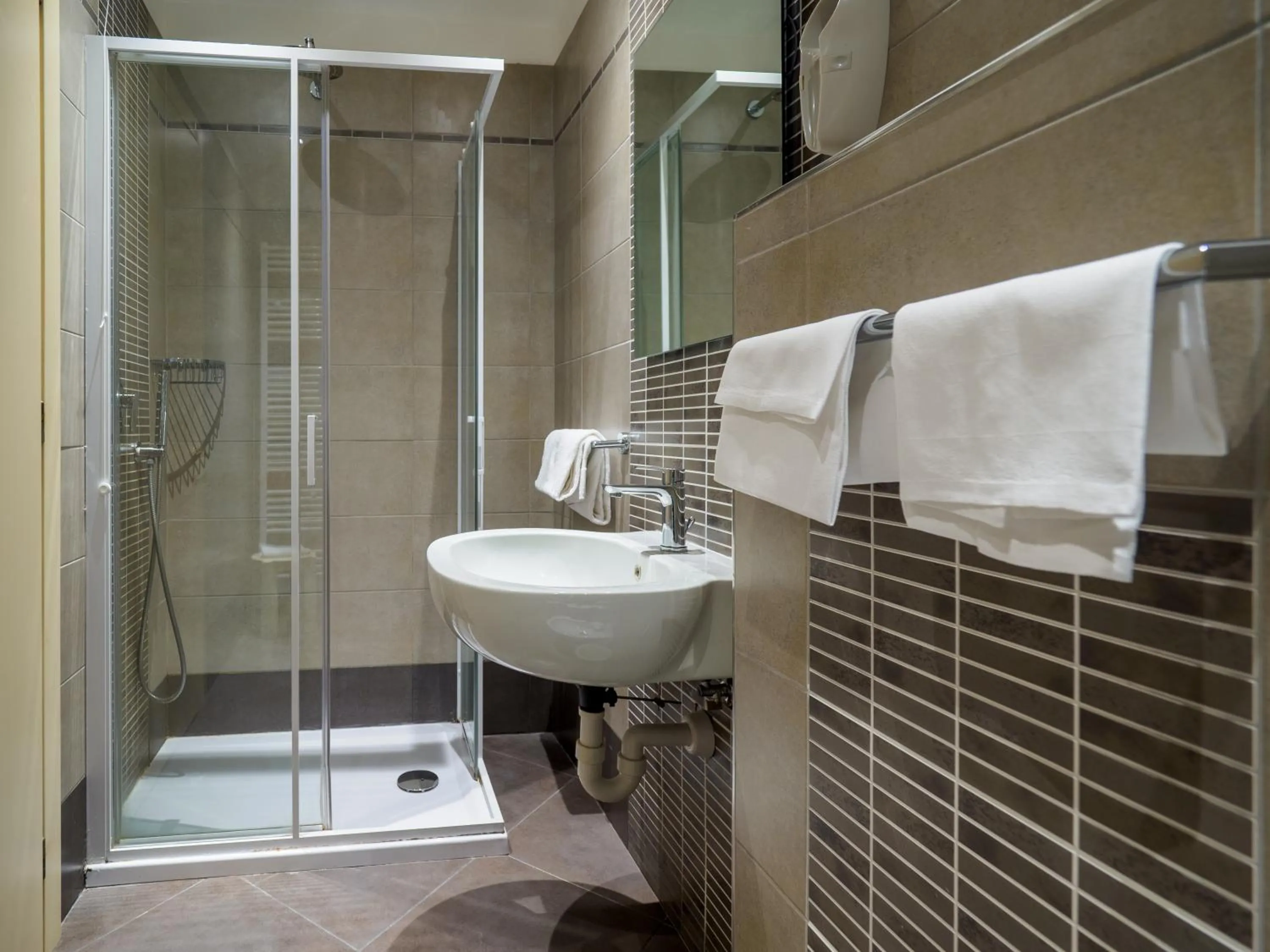 Bathroom in Hotel Cristallo di La Rosetta Srl