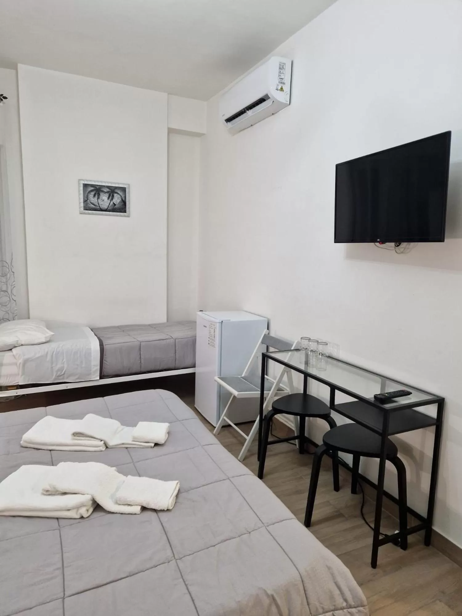 TV/Entertainment Center in B&B Pompeii Living Dream