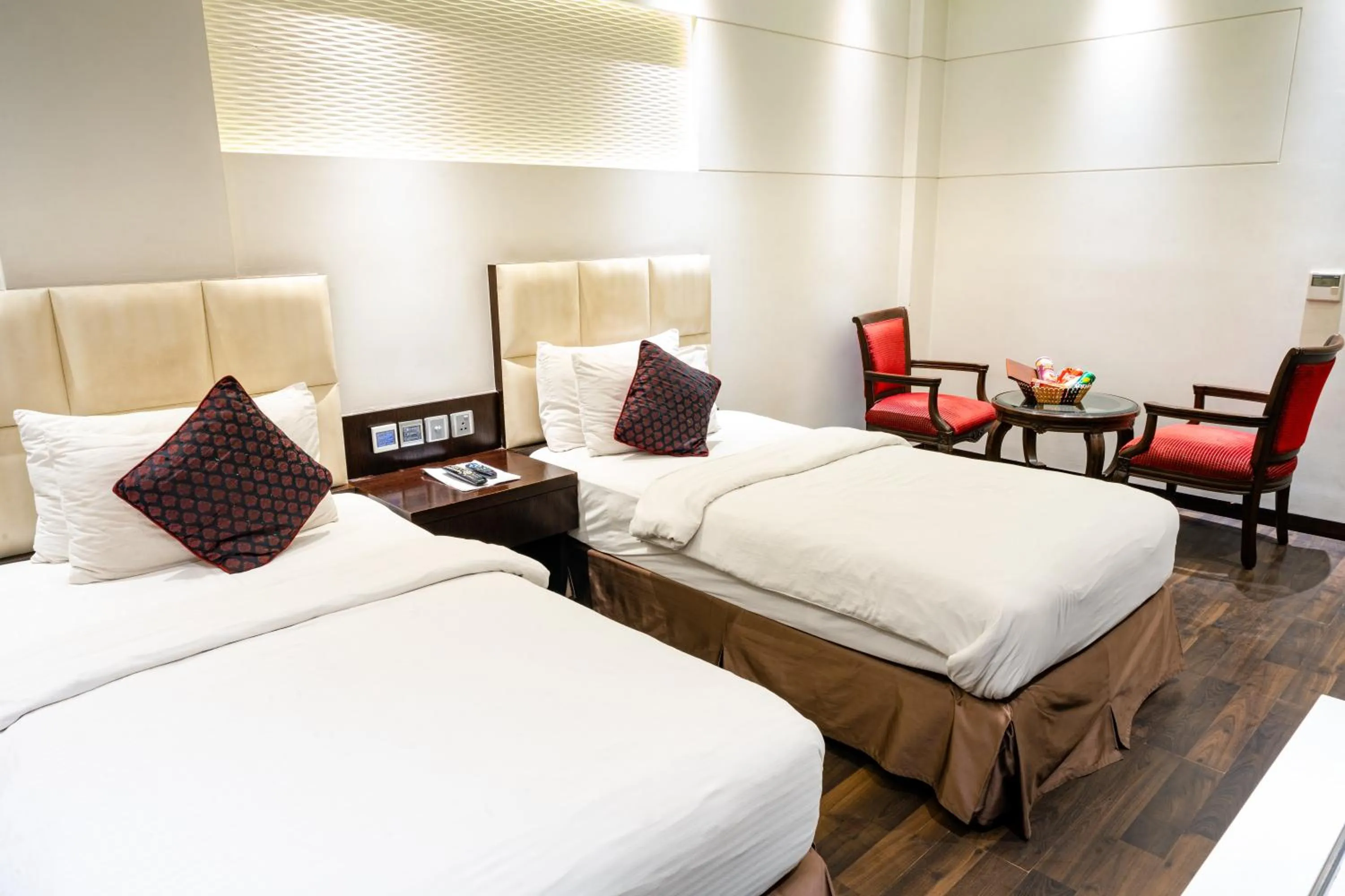 Bed in Hotel Grand Godwin - Near New Delhi Railway Station - Paharganj