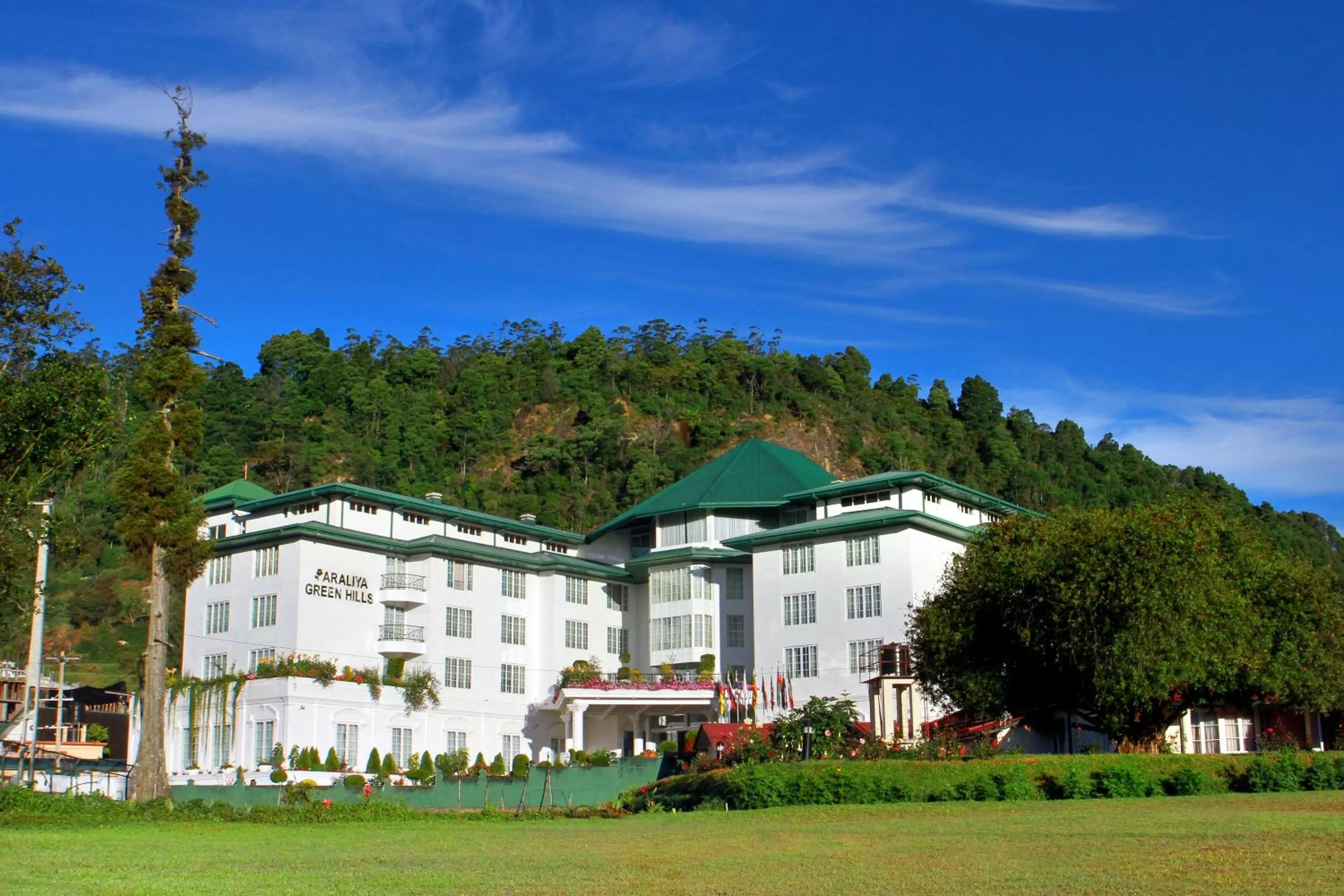 Araliya Green Hills - Where Historic Charm Mingles with Natural Beauty