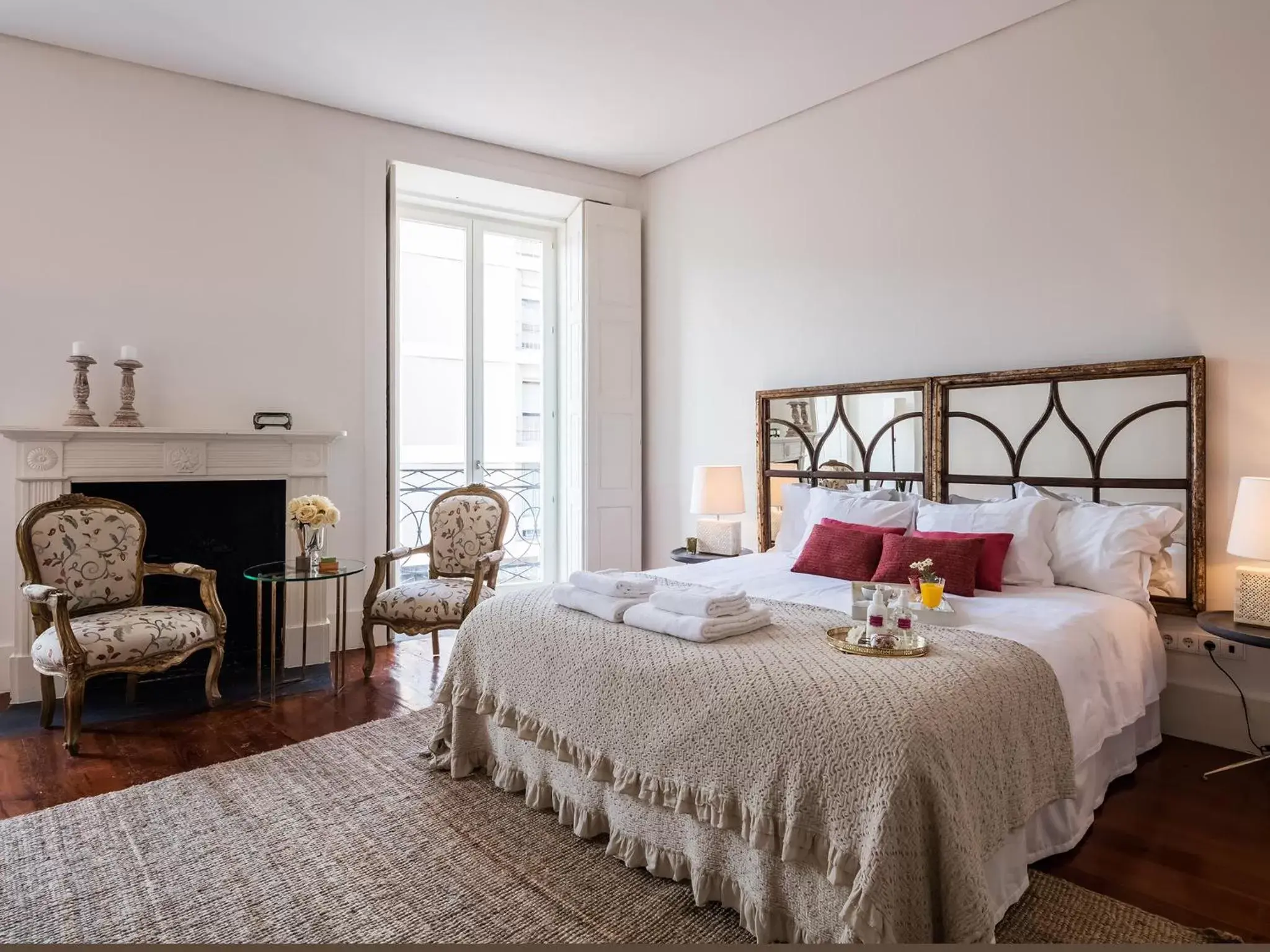 King Room with Balcony in Down2Town B&B King Room with Balcony in Down2Town B&B