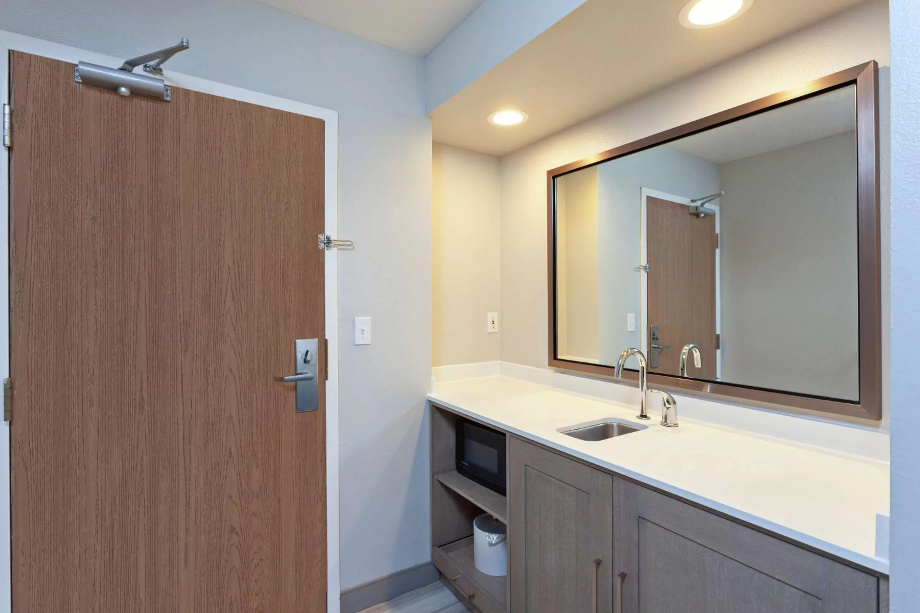 Kitchen or kitchenette in Hampton Inn & Suites Hermosa Beach