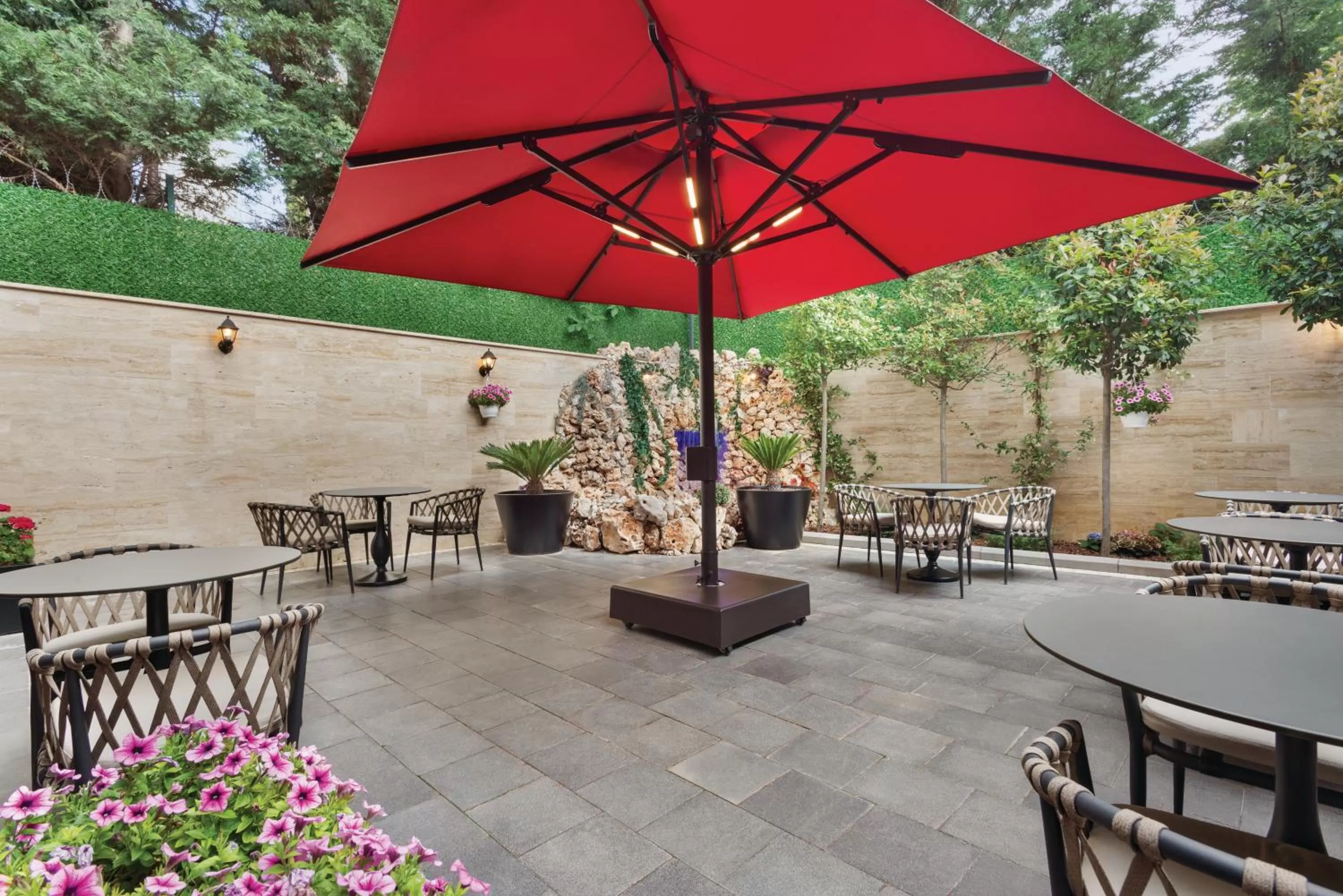 Garden in Tryp by Wyndham Istanbul Atasehir