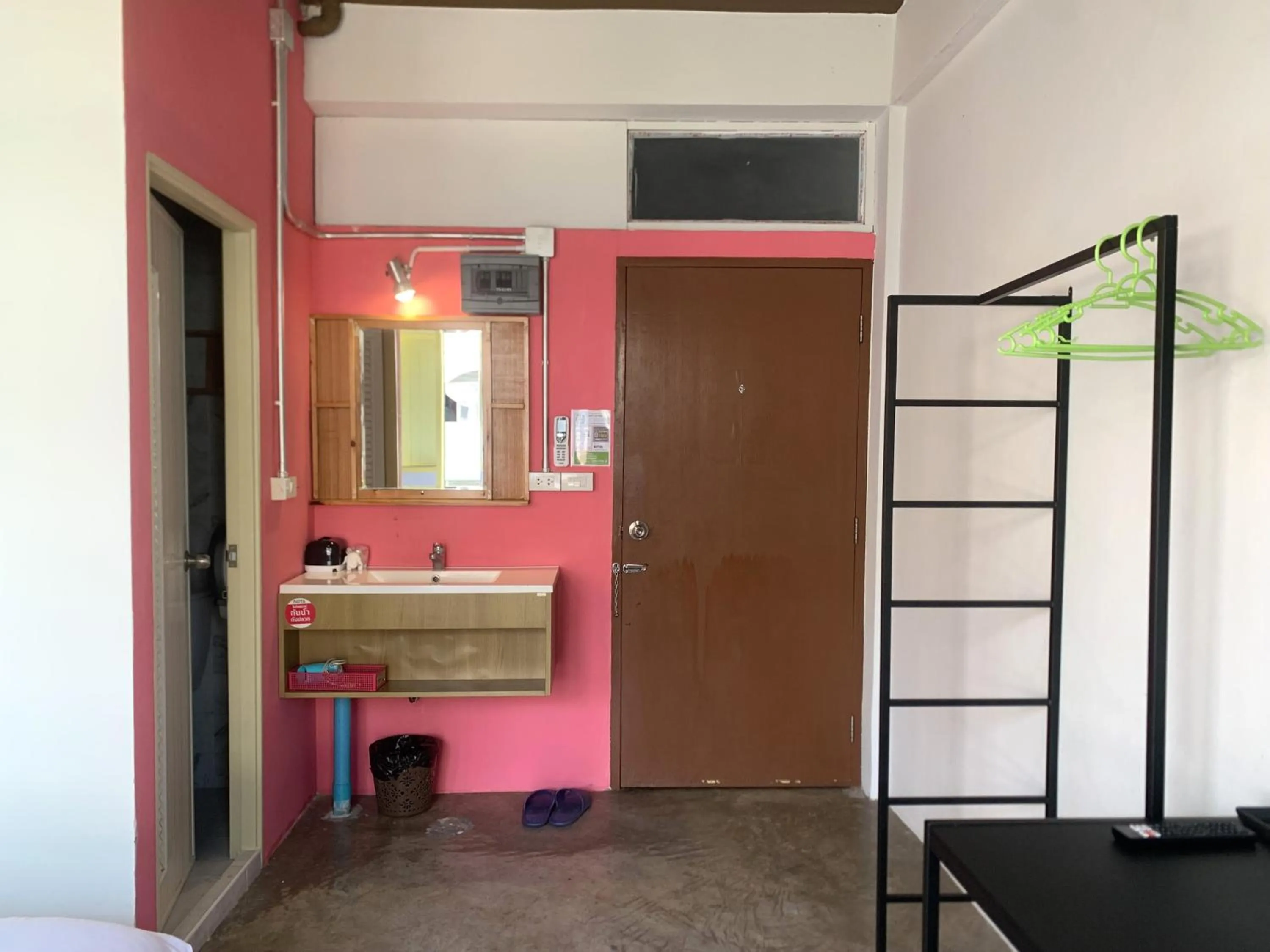 Bathroom in Sleep Sheep Phuket Hostel SHA