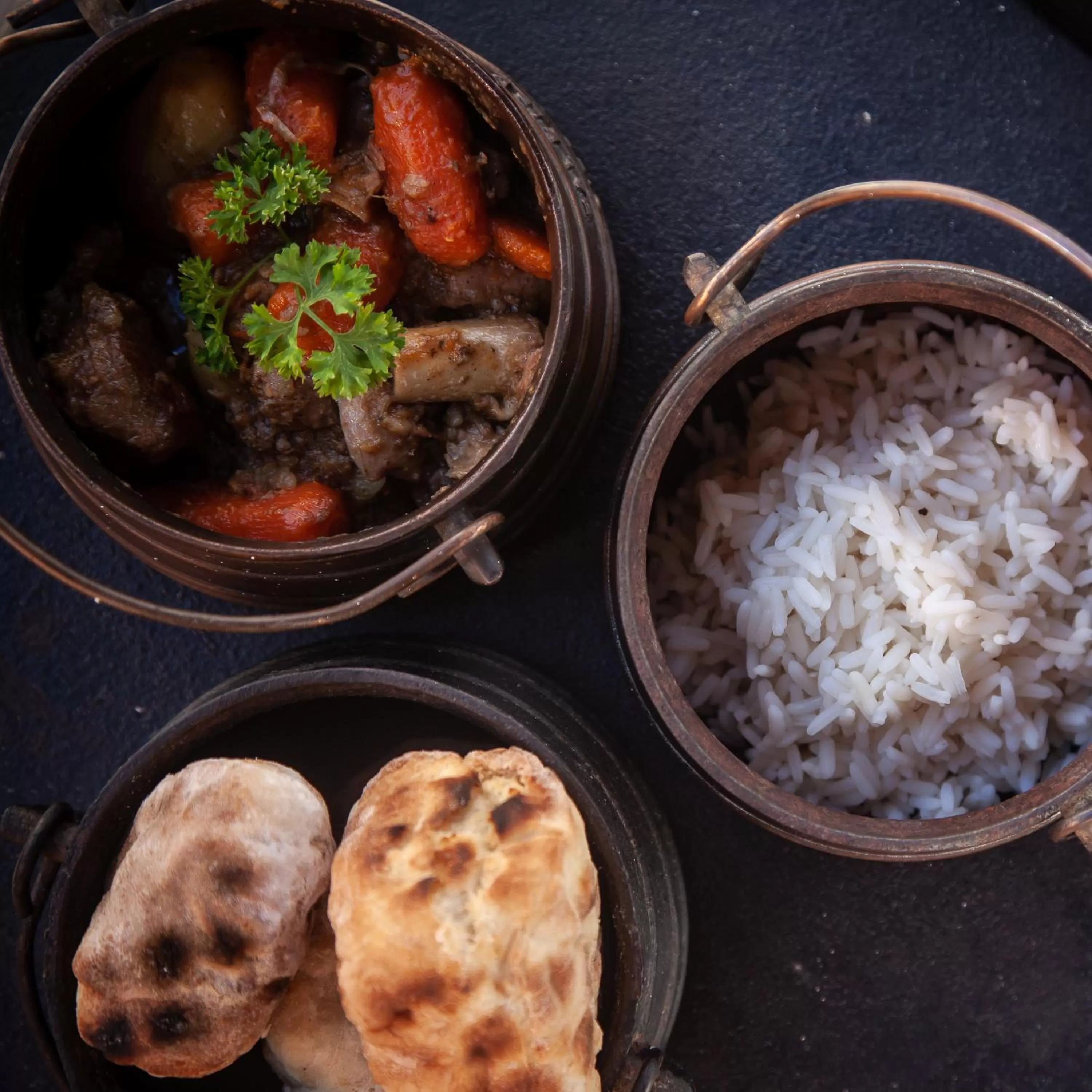 Food and drinks in Blue Diamond Lodge & Spa