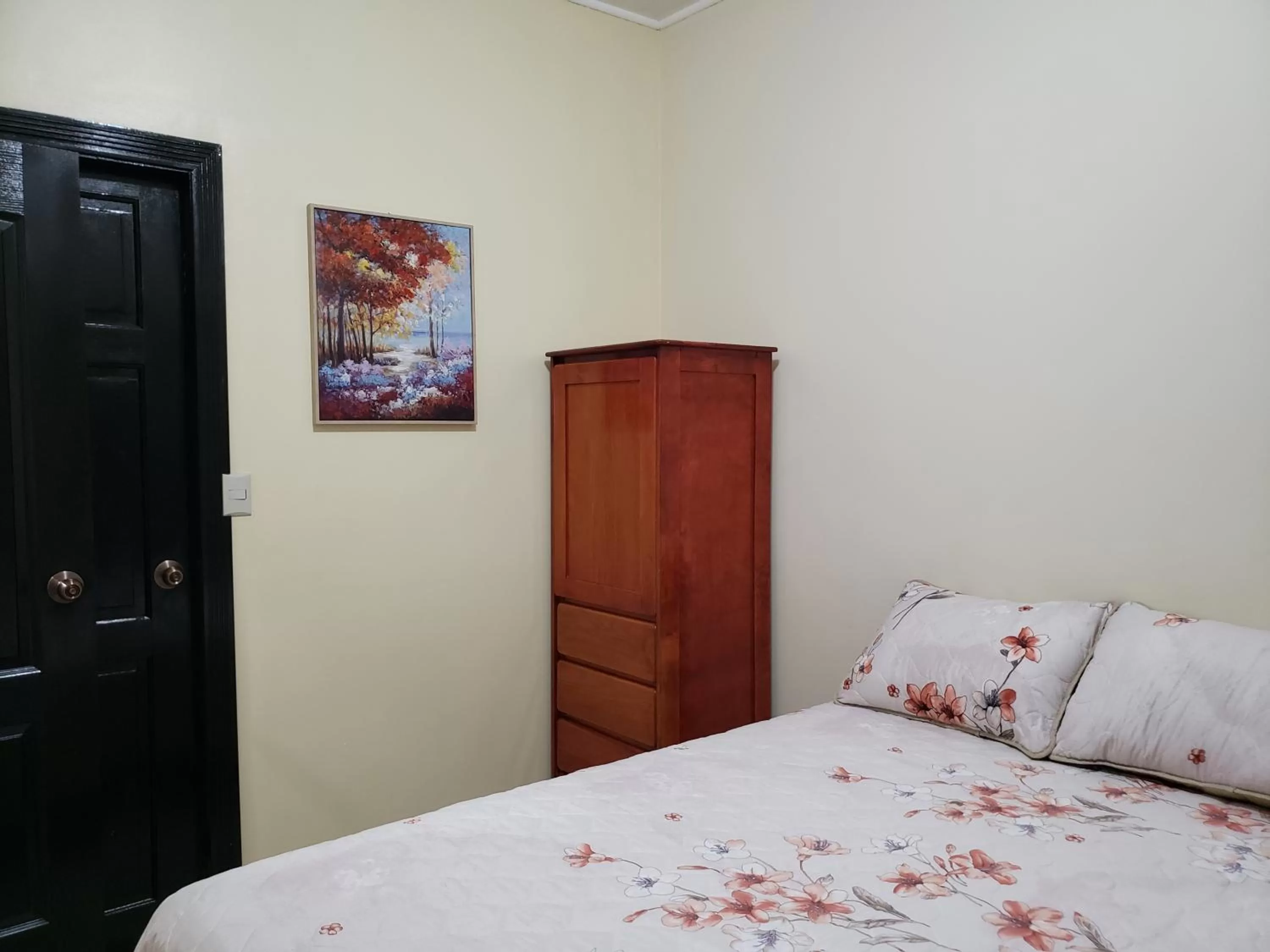 wardrobe, Bed in Casa Altamira