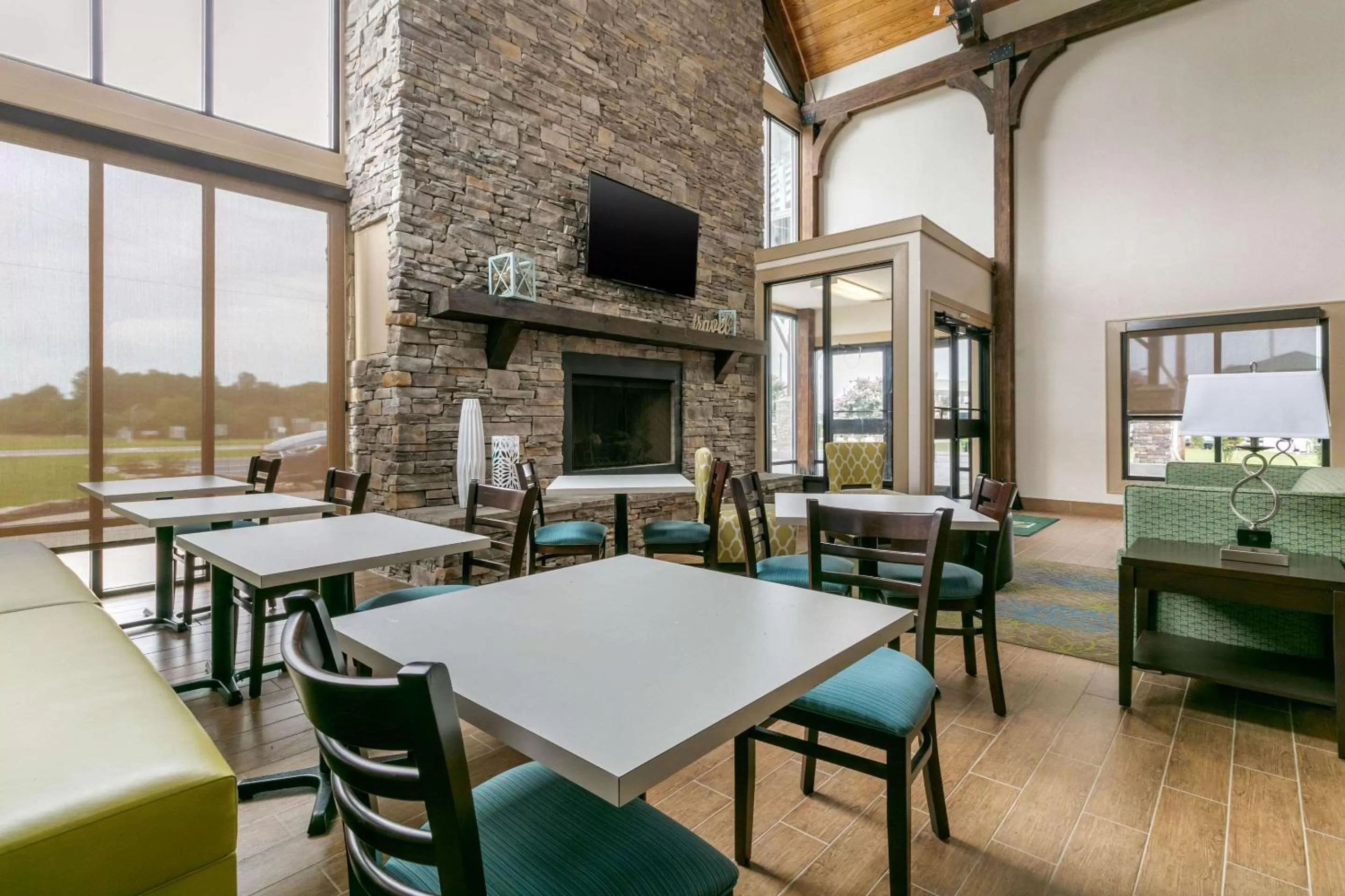 Restaurant/places to eat in Quality Inn Monteagle