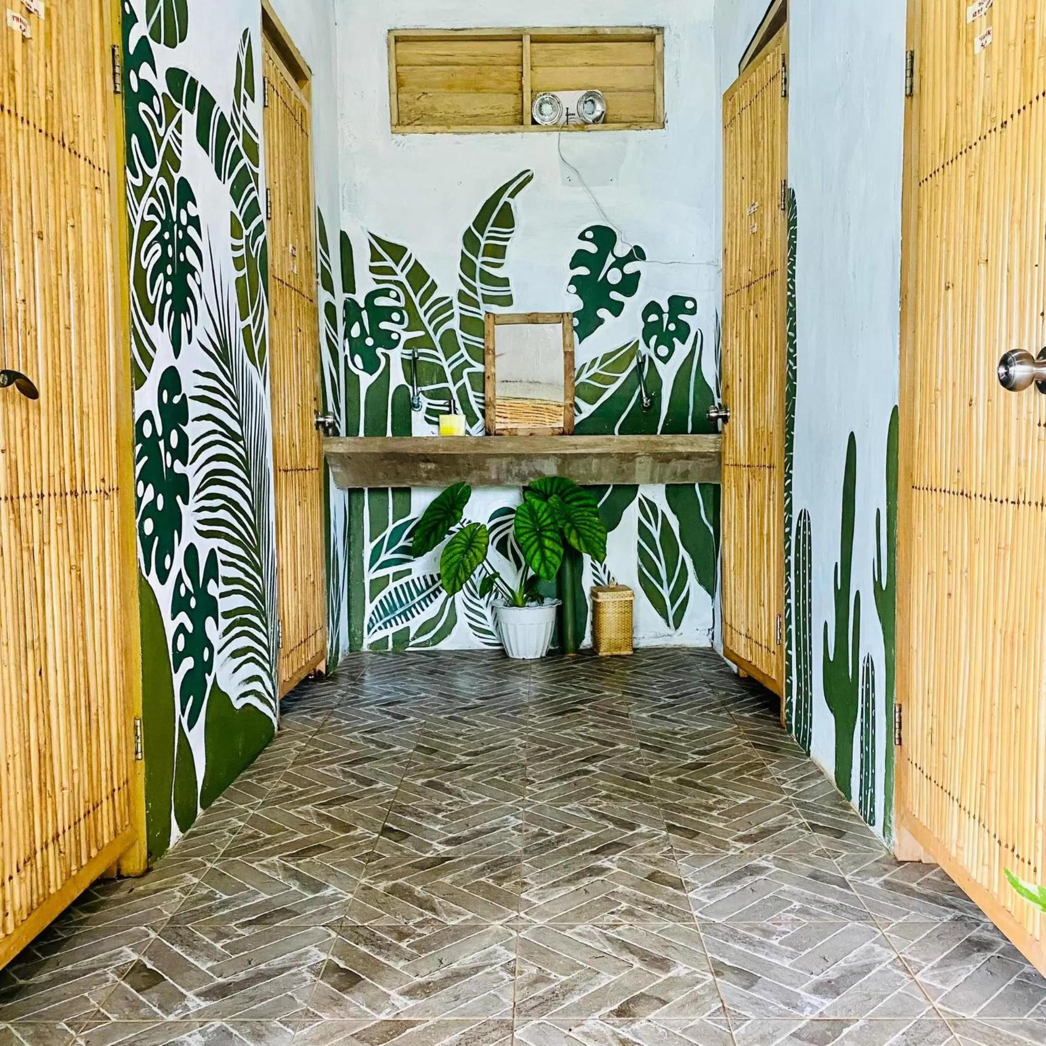 Cocovana Beach Resort