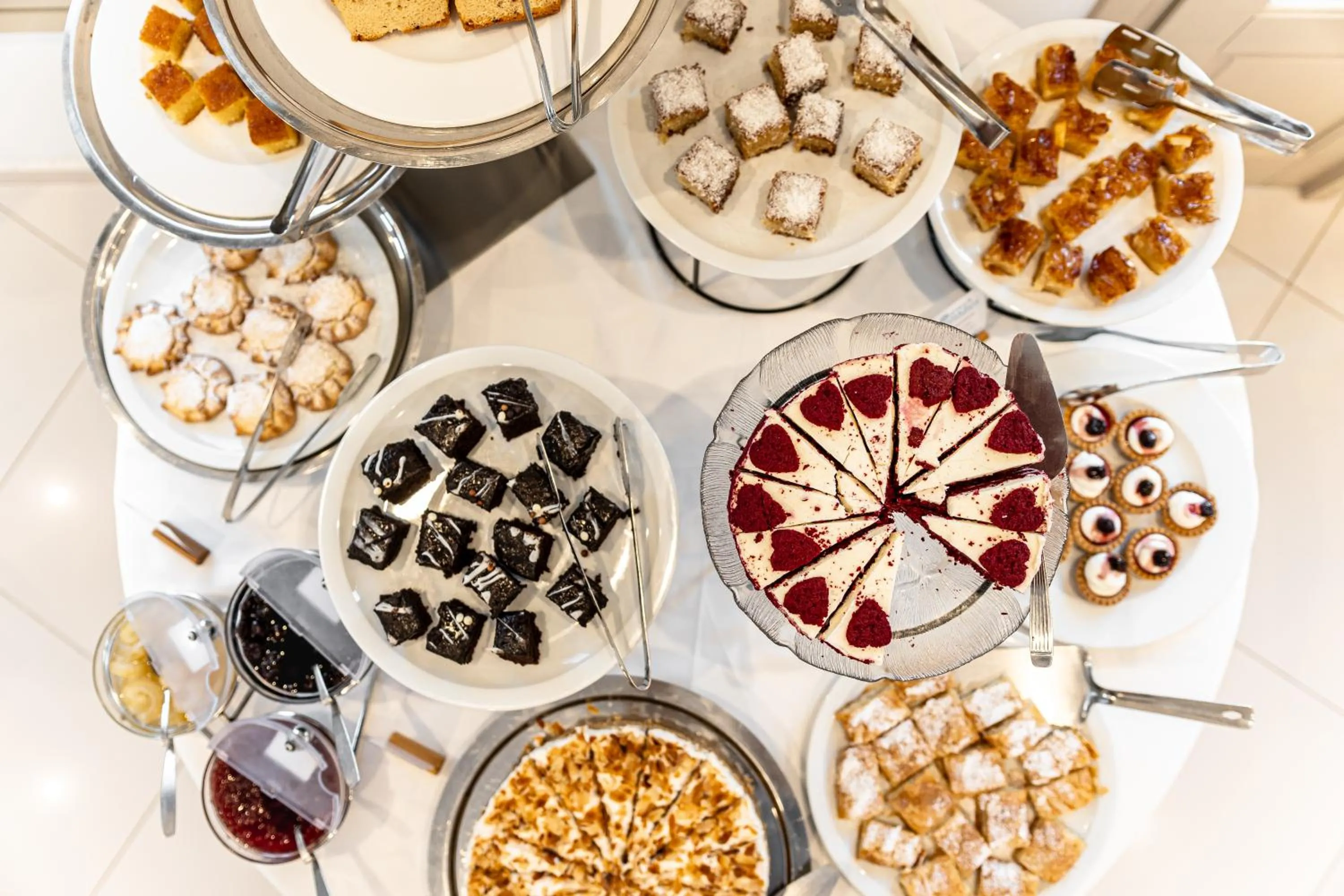 Buffet breakfast in Naxos Resort Beach Hotel