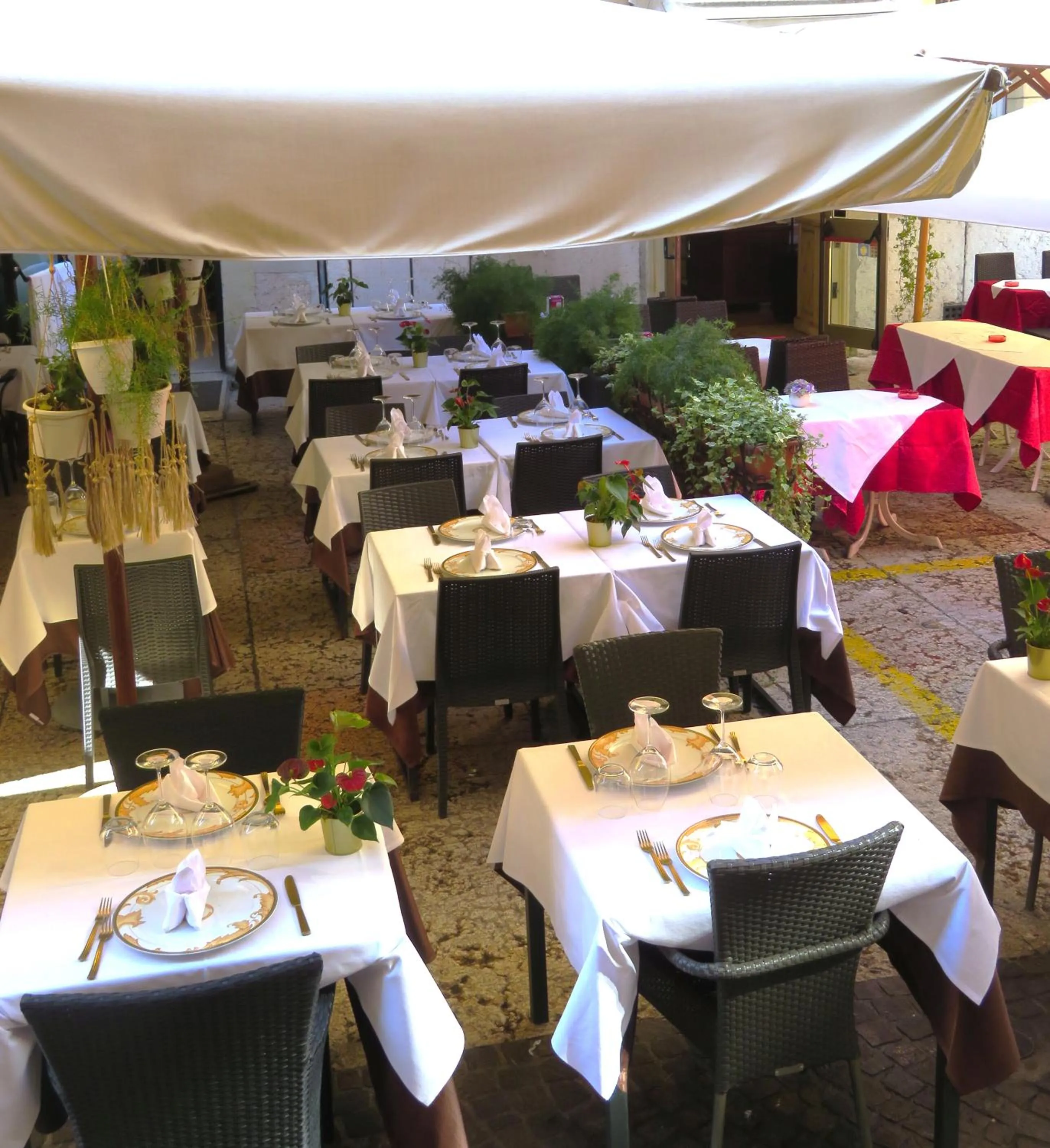 Restaurant/places to eat in Hotel Torcolo "Residenze del Cuore"