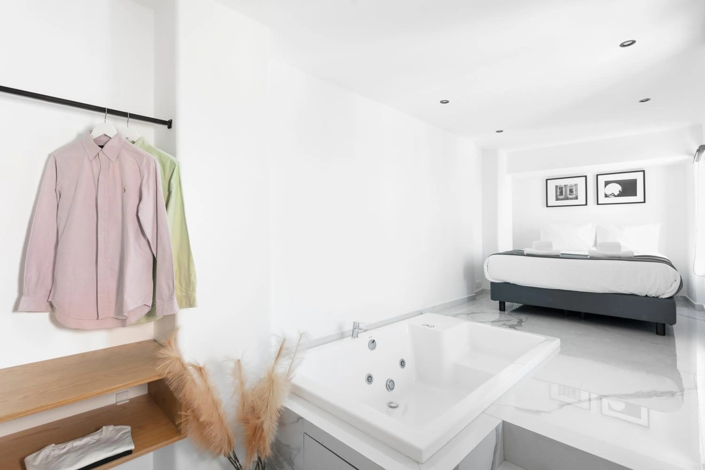 Bedroom, Bed in Melo Athens