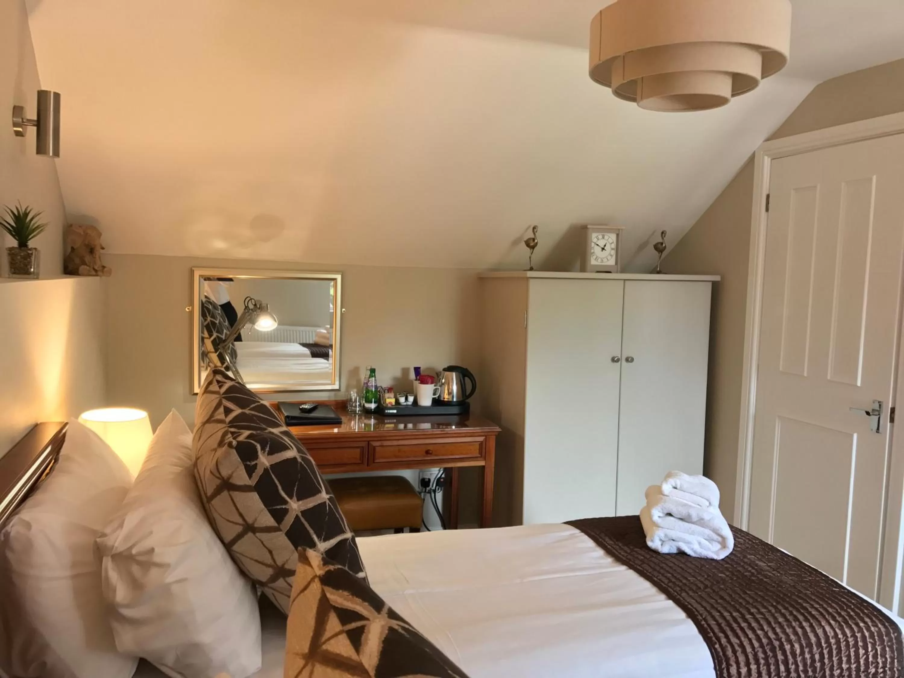 Bedroom in The Black Swan Inn