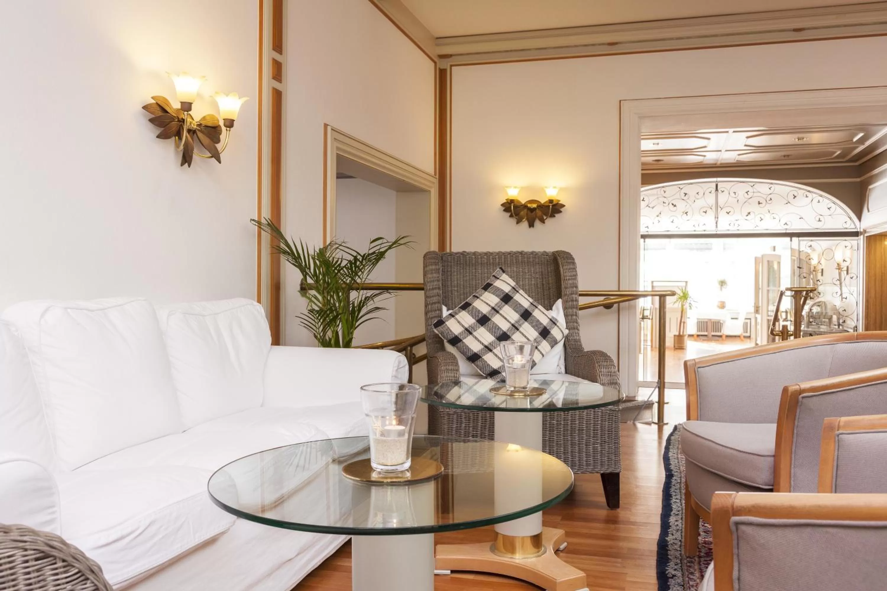 Property building in Hotel Dieksee - Collection by Ligula