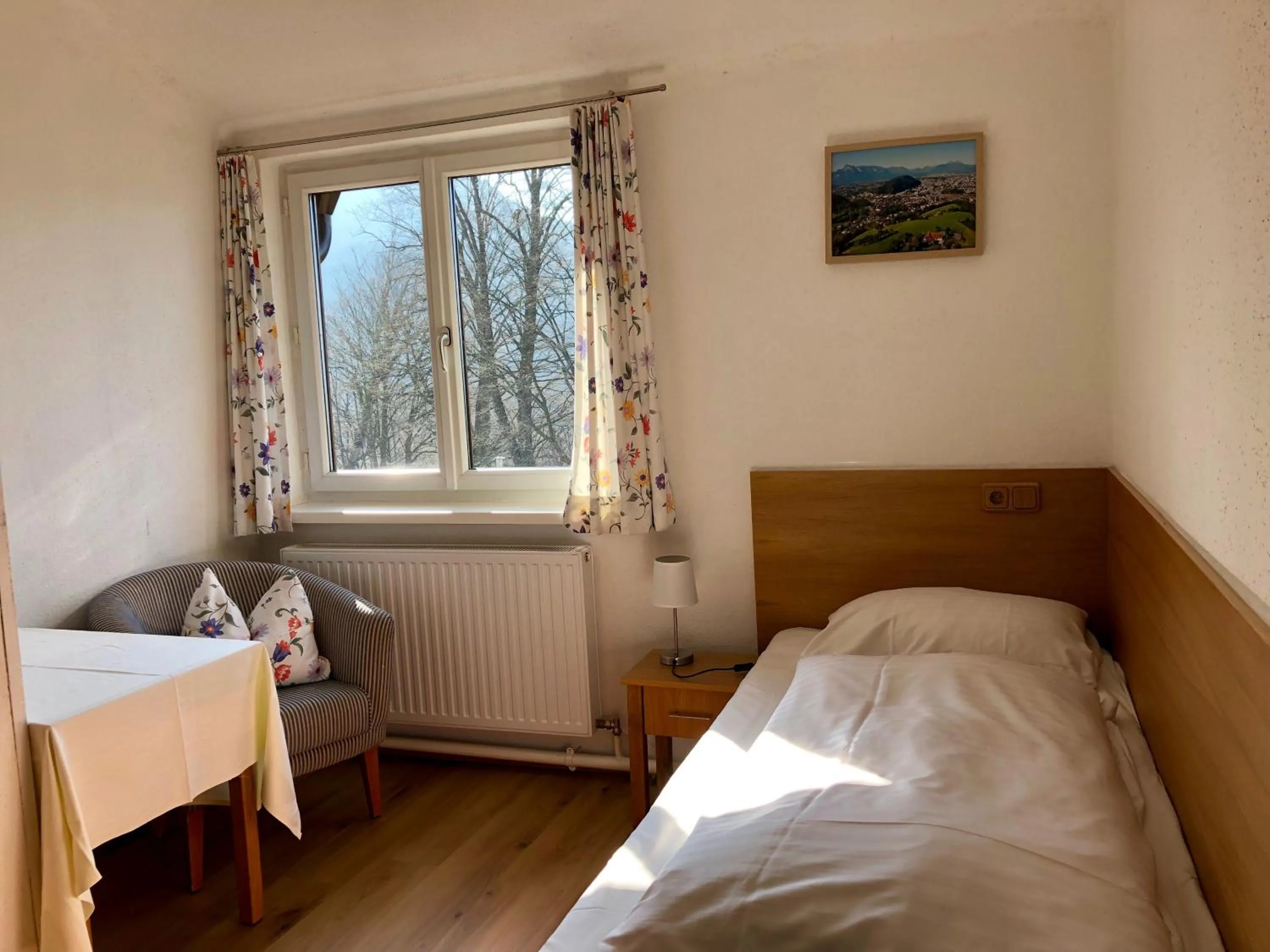 Photo of the whole room, Bed in Hotel Schöne Aussicht