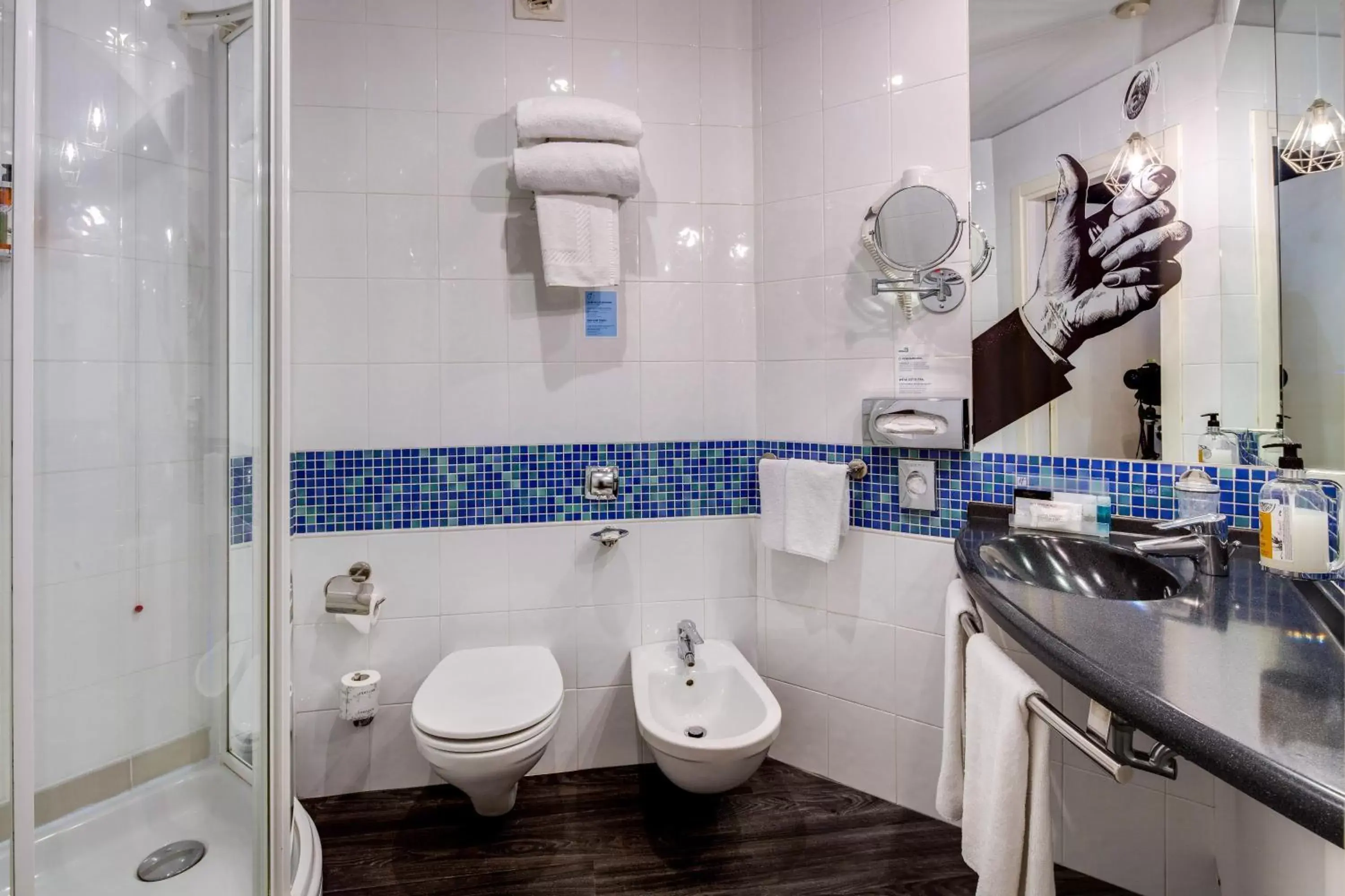 Twin Room - Smoking in Holiday Inn Bologna - Fiera, an IHG Hotel Twin Room - Smoking in Holiday Inn Bologna - Fiera, an IHG Hotel