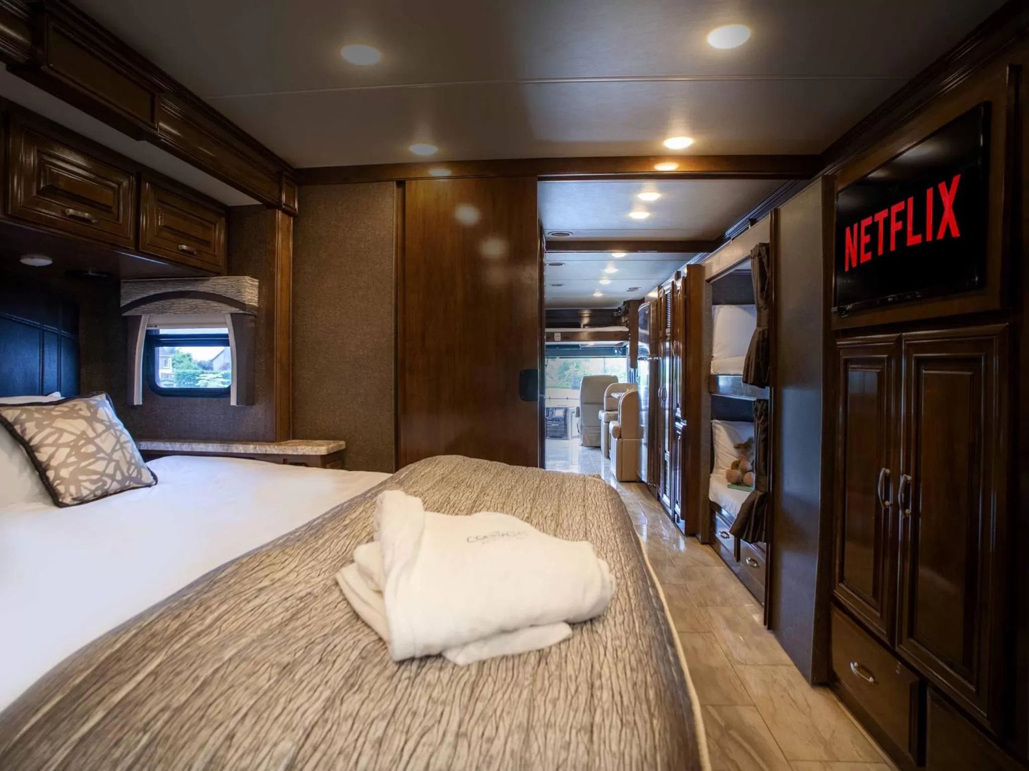 Bedroom, Bed in The Connacht Hotel