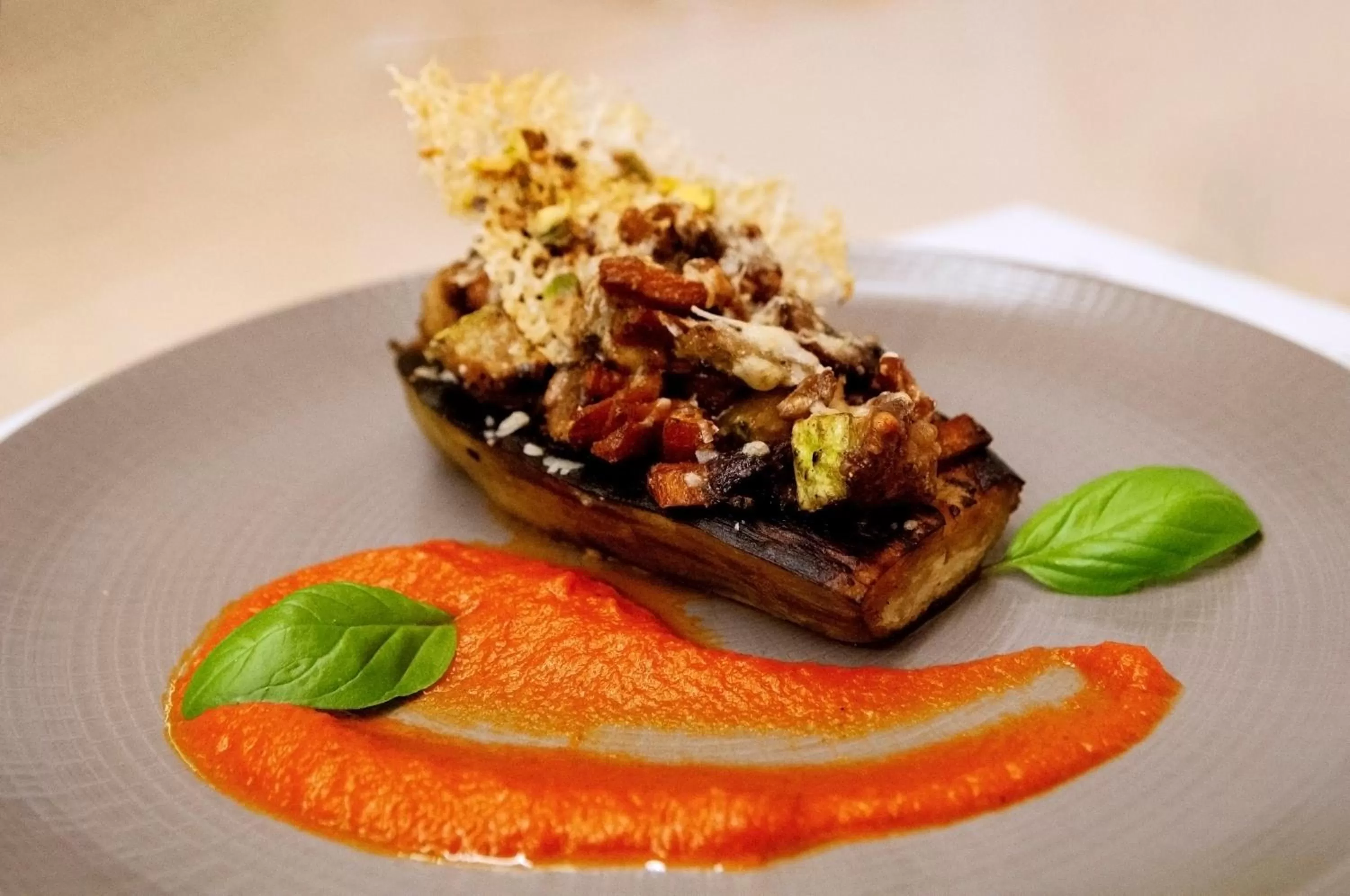 Restaurant/places to eat in Family Hotel Business Club