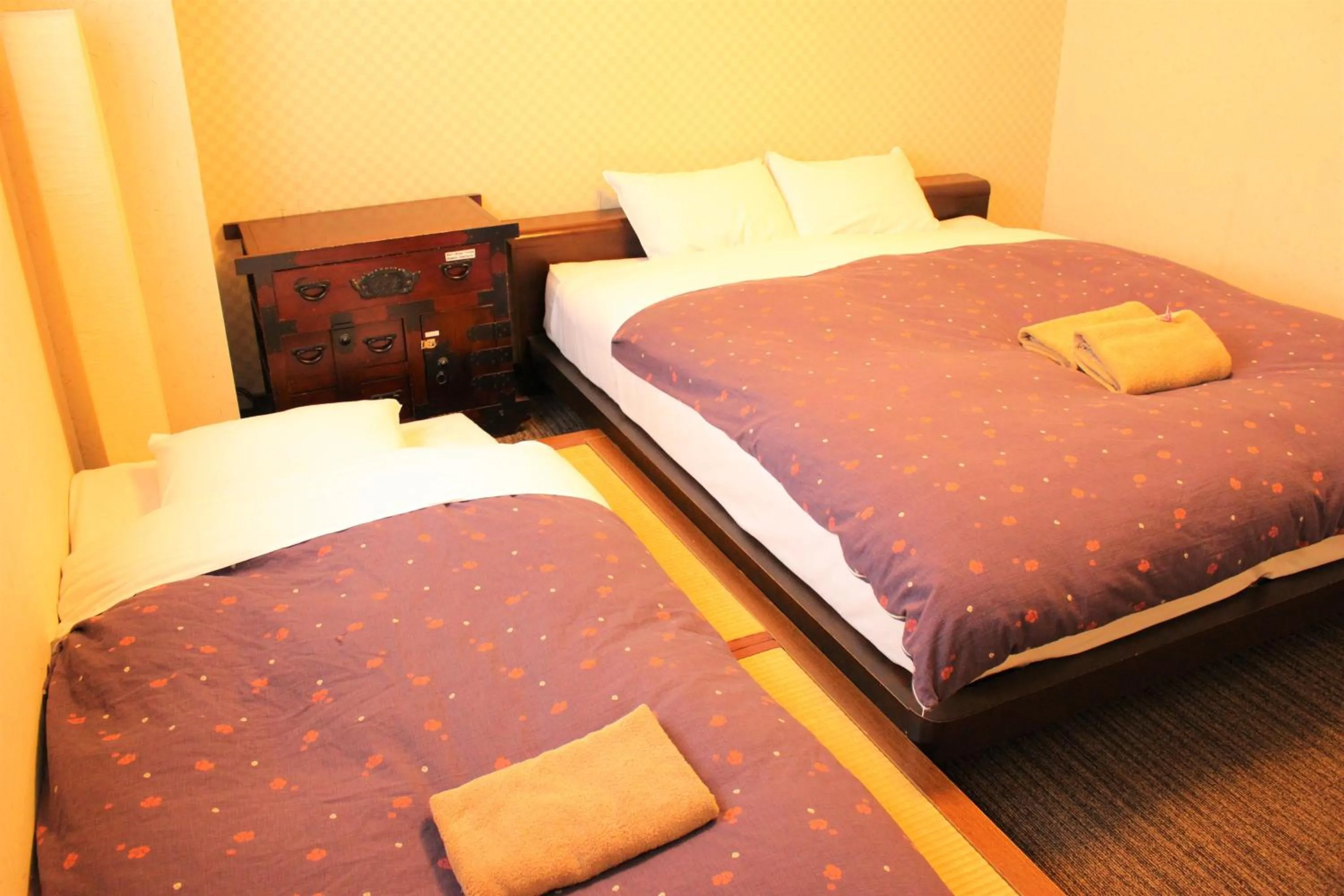 Photo of the whole room, Bed in K's House Tokyo Oasis - Quality Hostel in Asakusa