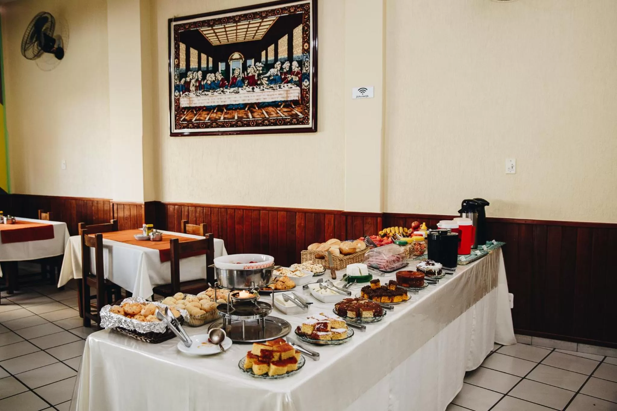 Breakfast, Restaurant/Places to Eat in Hotel JB