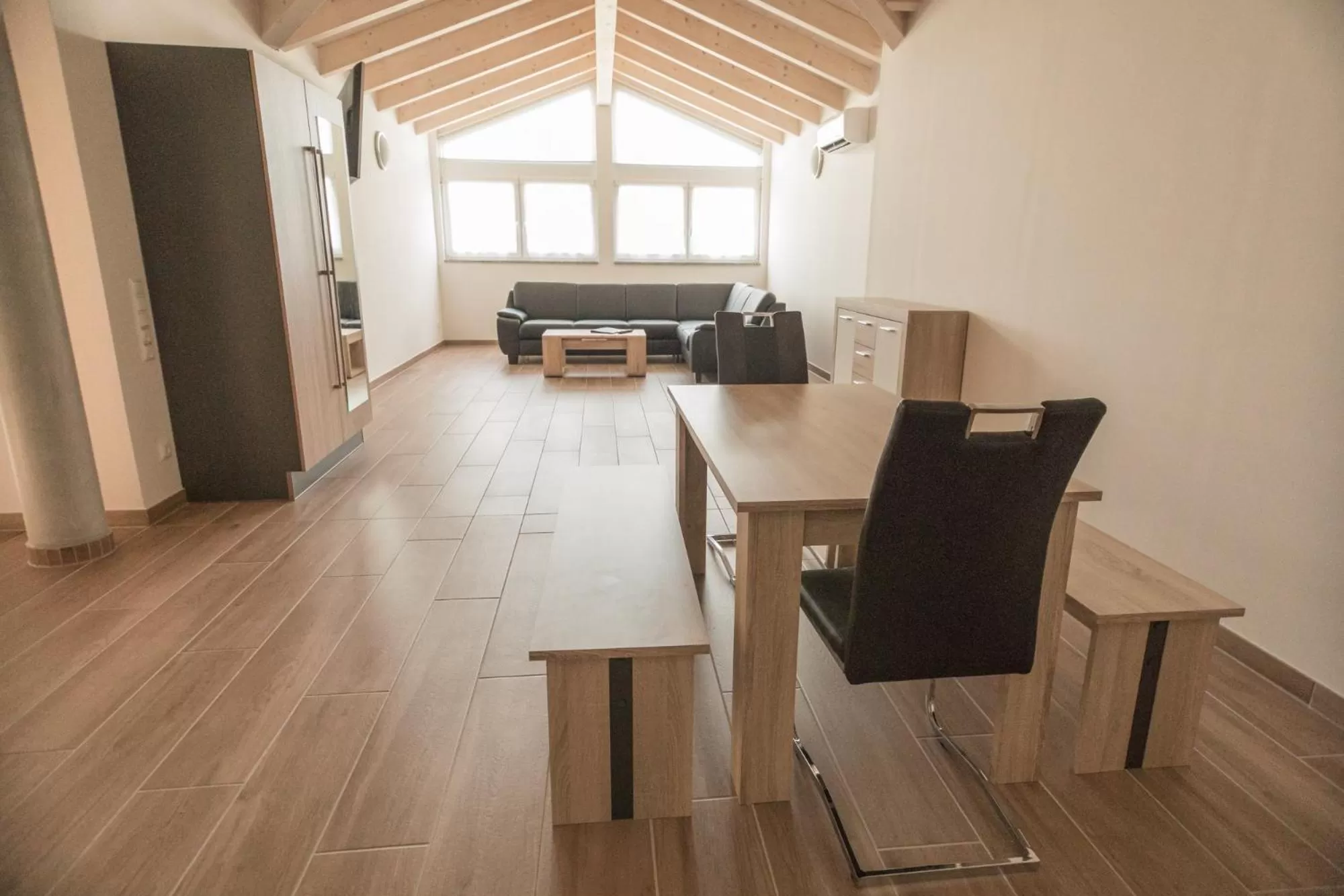 Living room, Dining Area in Stadthotel Donauwörth