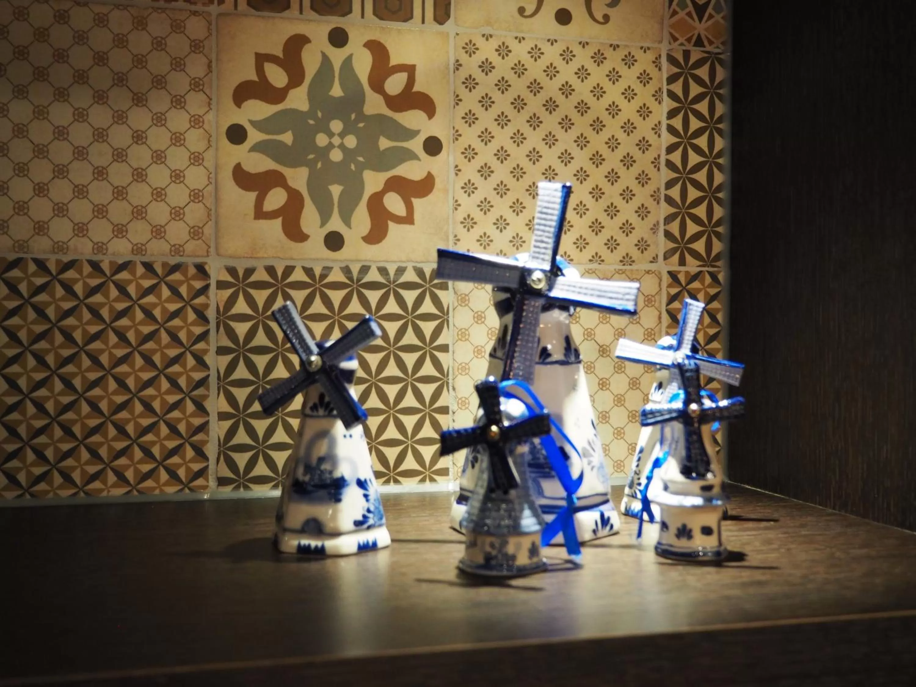 Decorative detail in Blossoms City Hotel