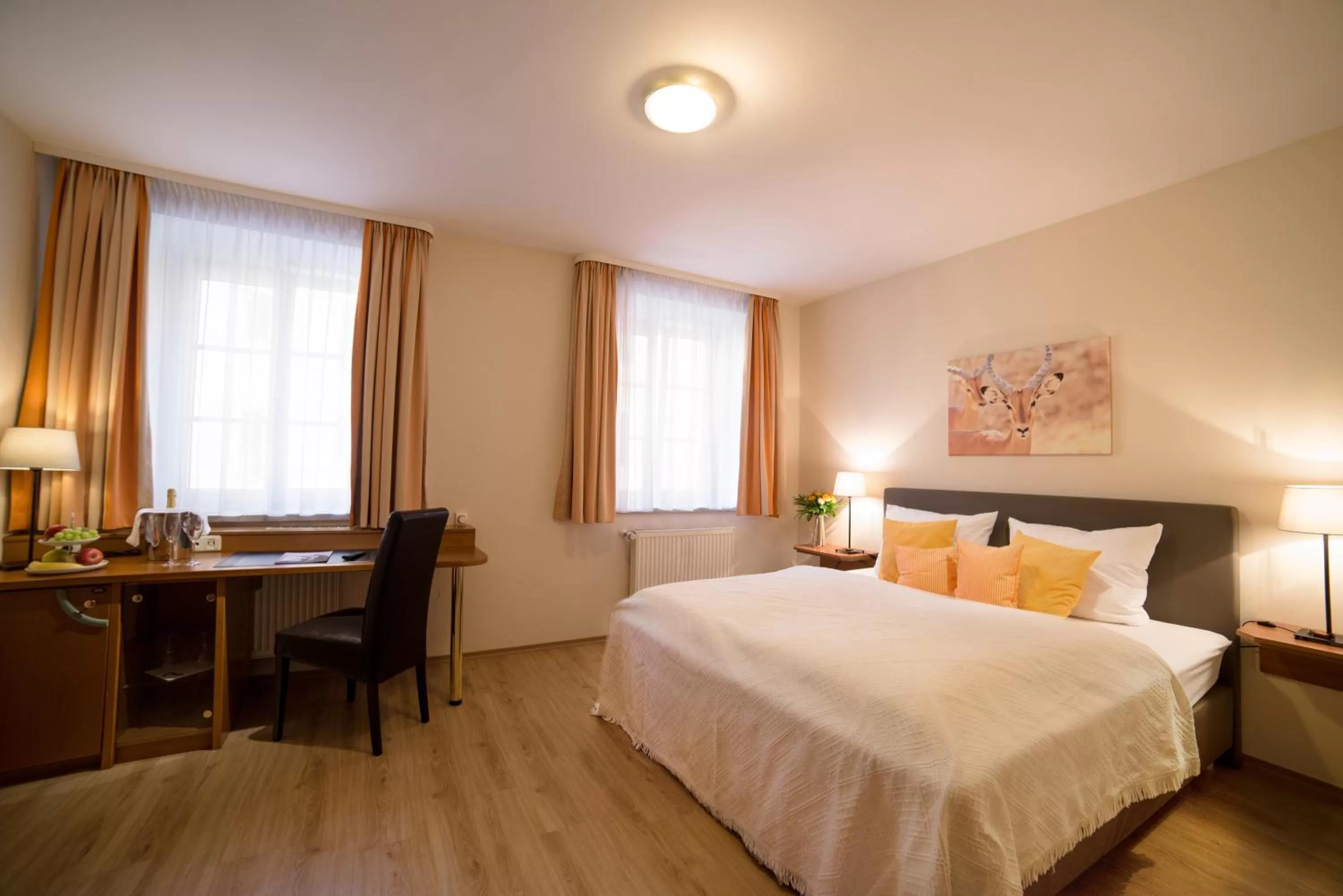 Photo of the whole room, Bed in Boardinghouse Hotel Münchner Hof Pfarrkirchen