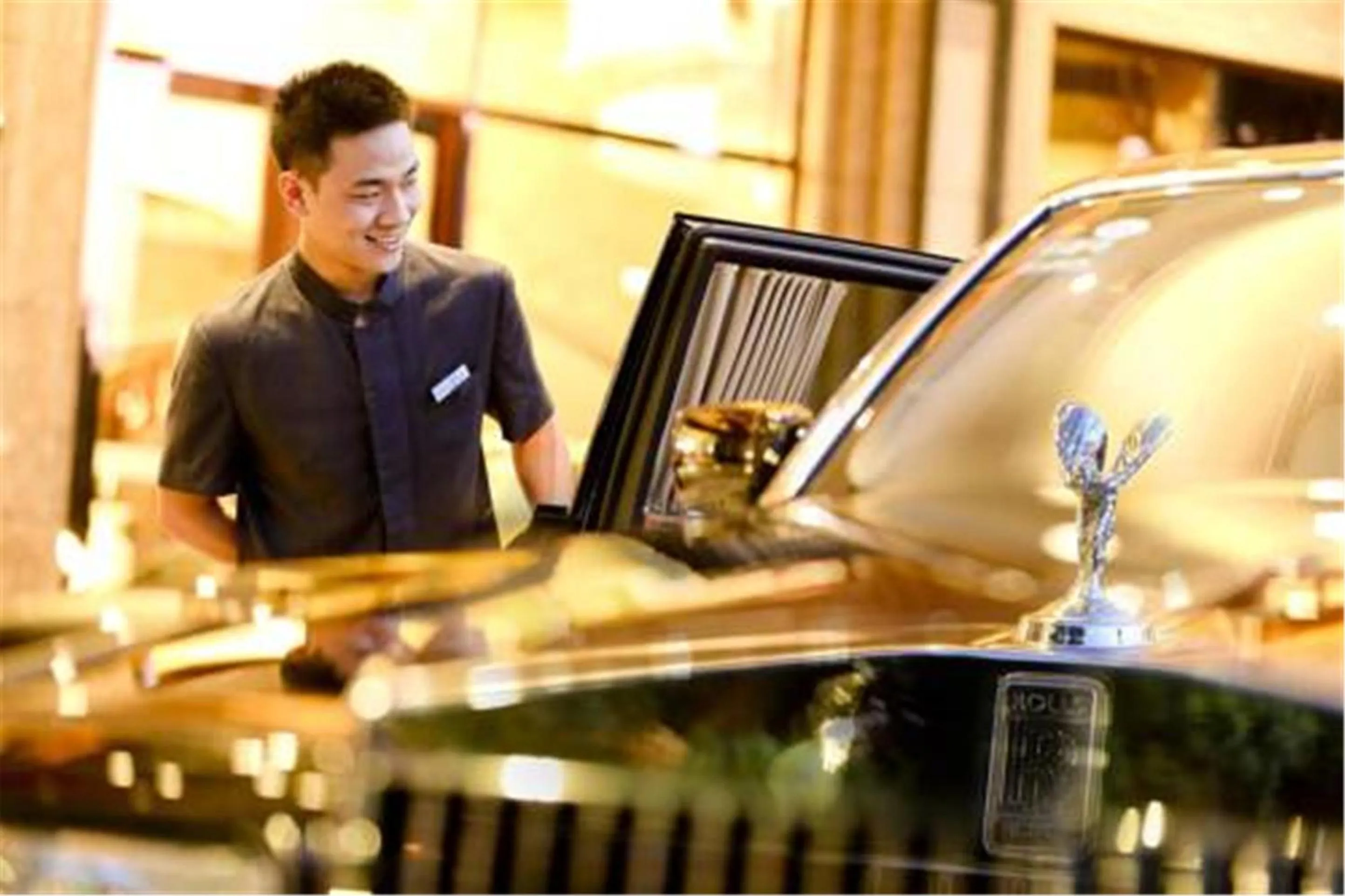 Staff in Royal International Hotel Shanghai - Pudong International Airport