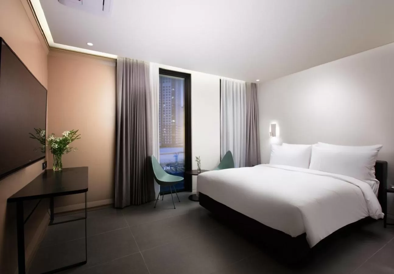 Photo of the whole room, Bed in Park Marine Hotel