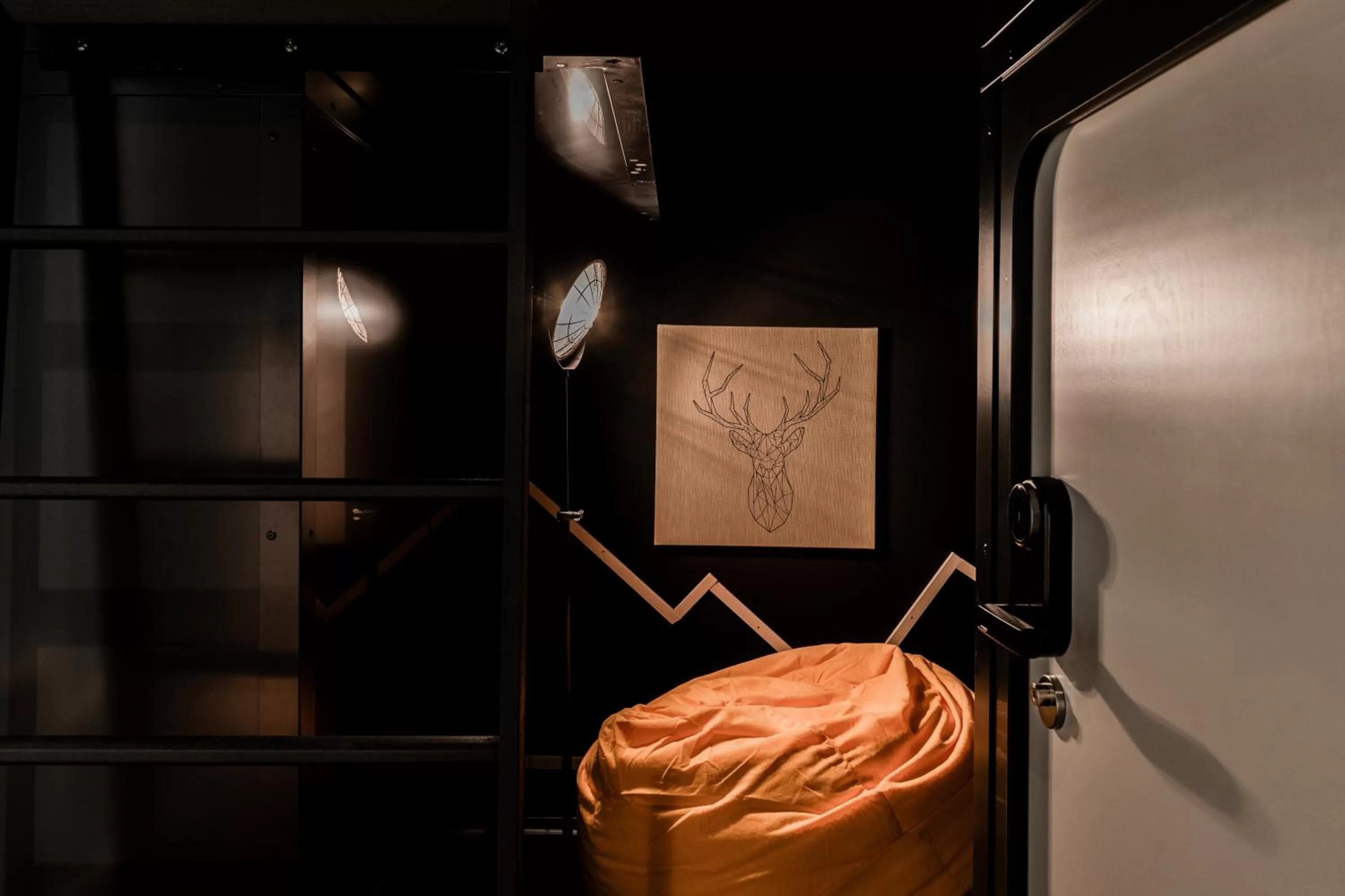 Bedroom in Capsule Hotel - Zurich Airport
