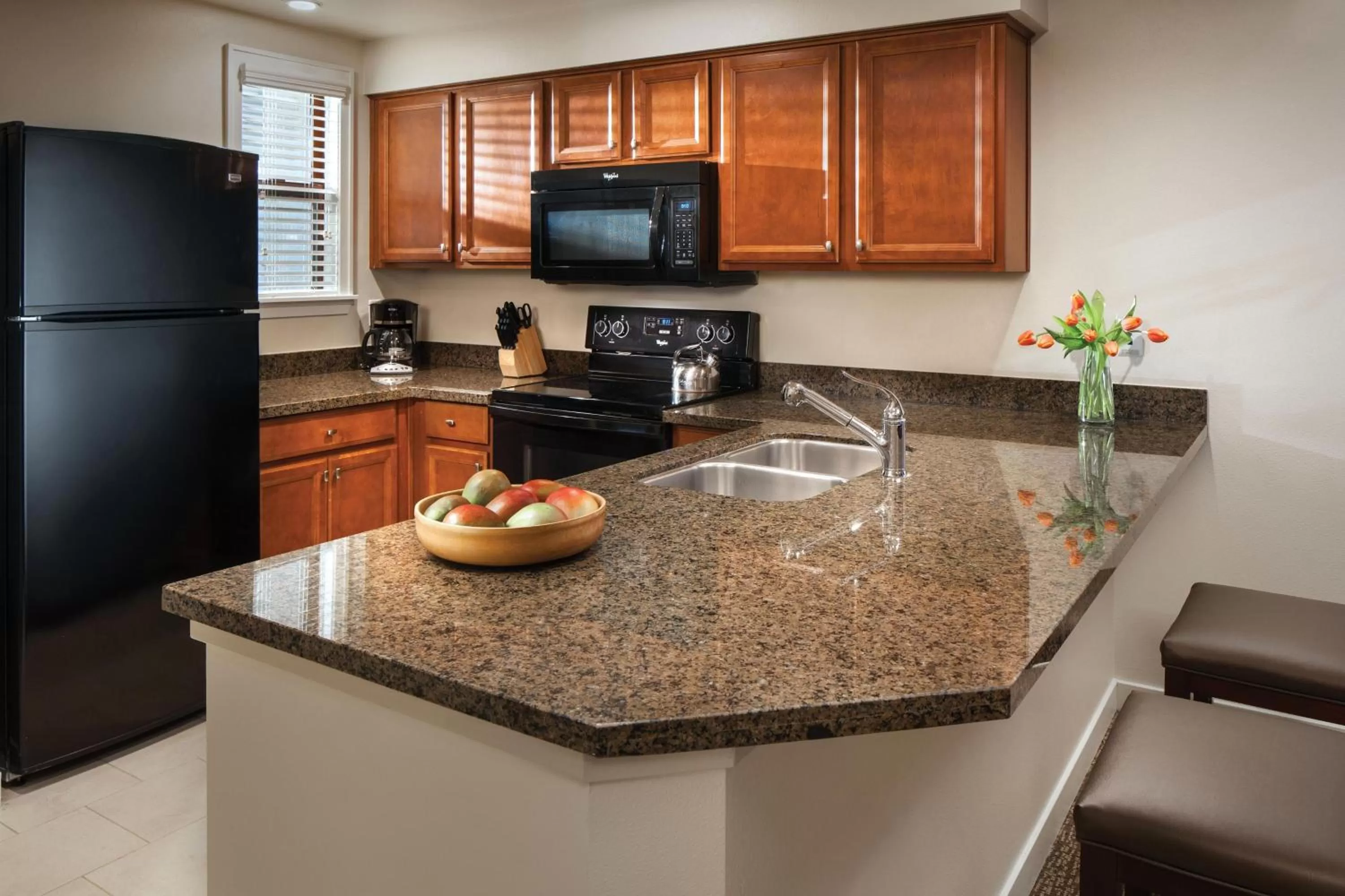 One-Bedroom Villa with Balcony, Whirlpool and Roll-in Shower - Mobility Accessible in The Westin Desert Willow Villas, Palm Desert