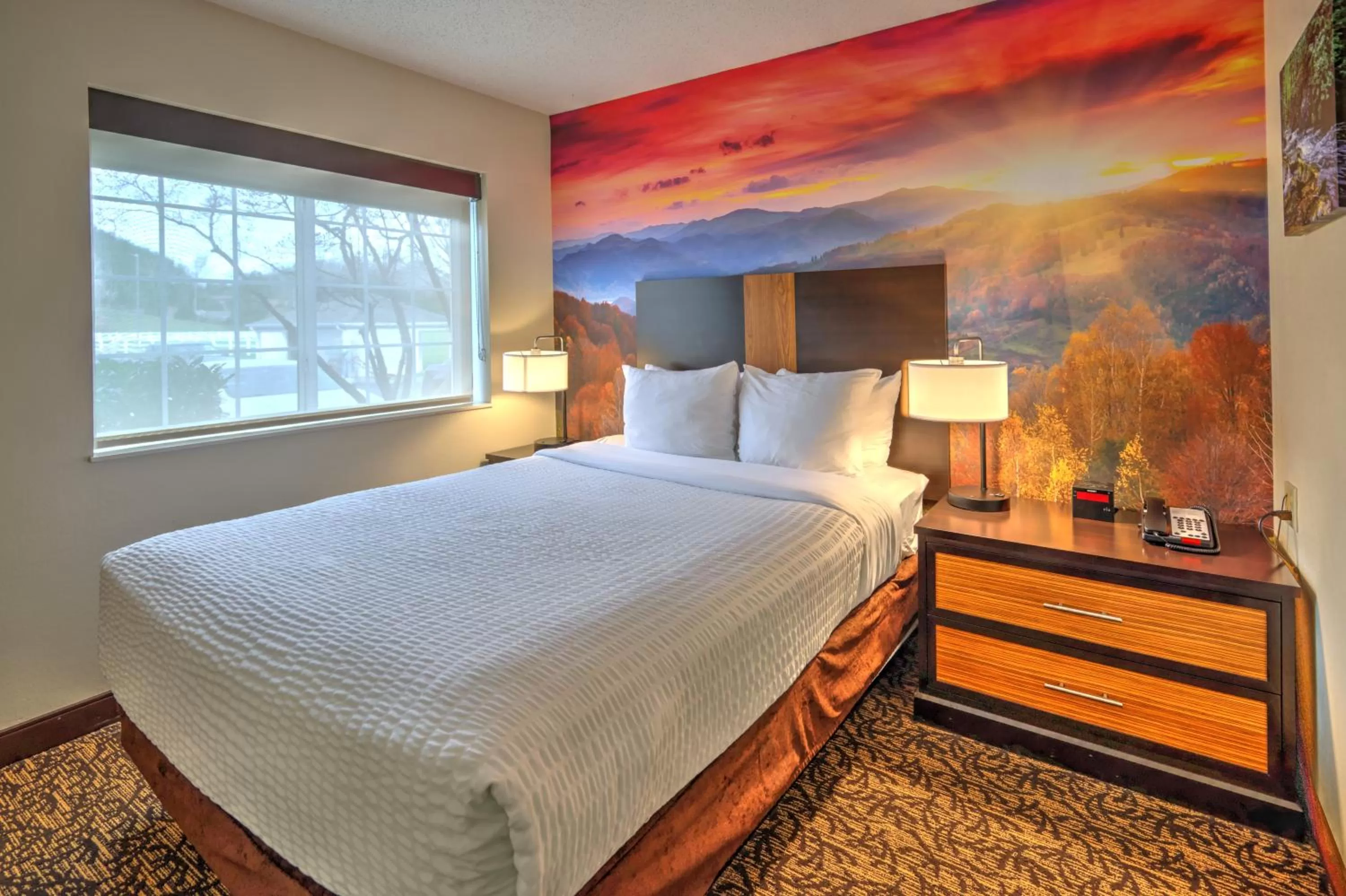 Bed in LeConte Hotel & Convention Center, an Ascend Collection Hotel