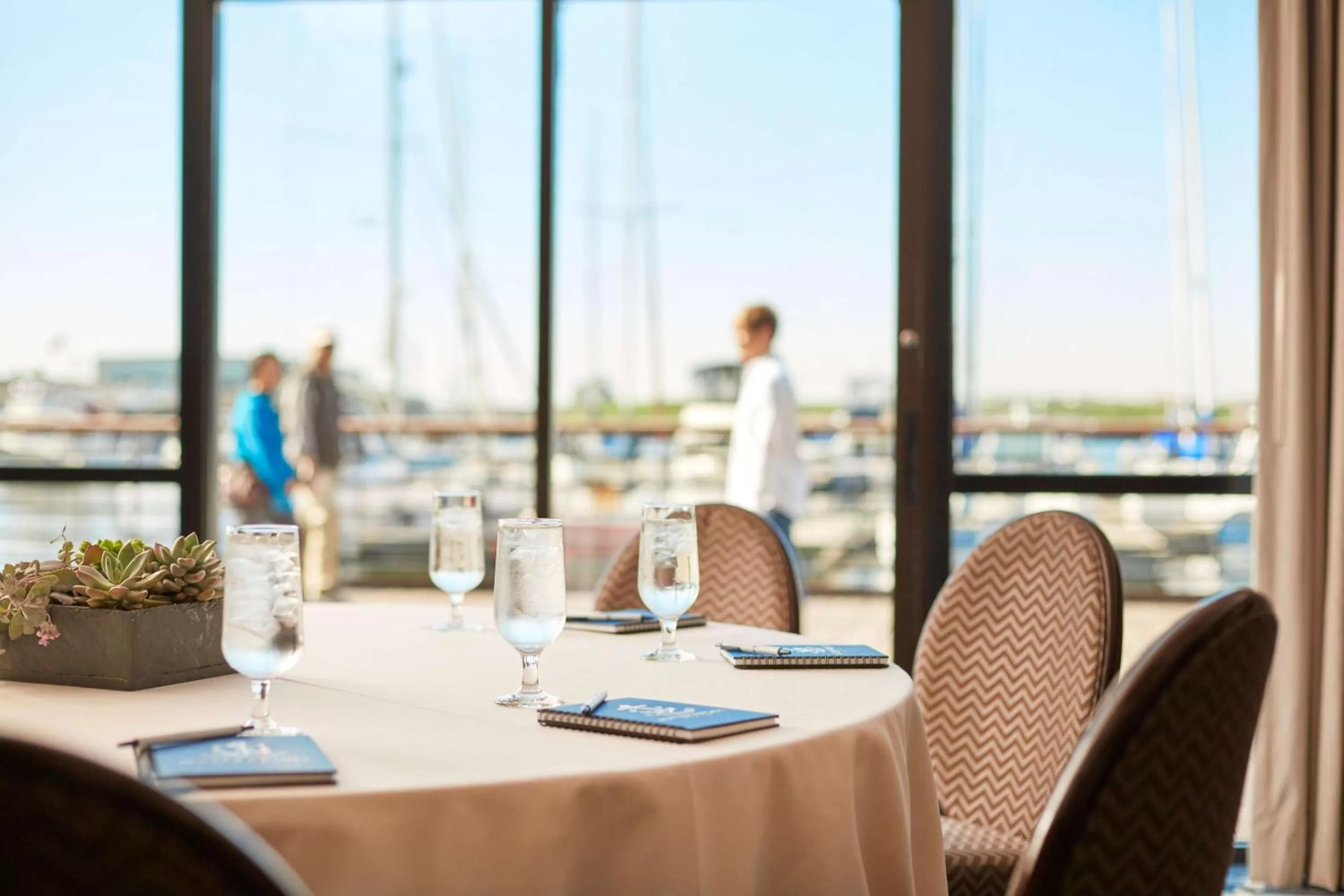 Restaurant/places to eat in Waterfront Hotel, part of JdV by Hyatt