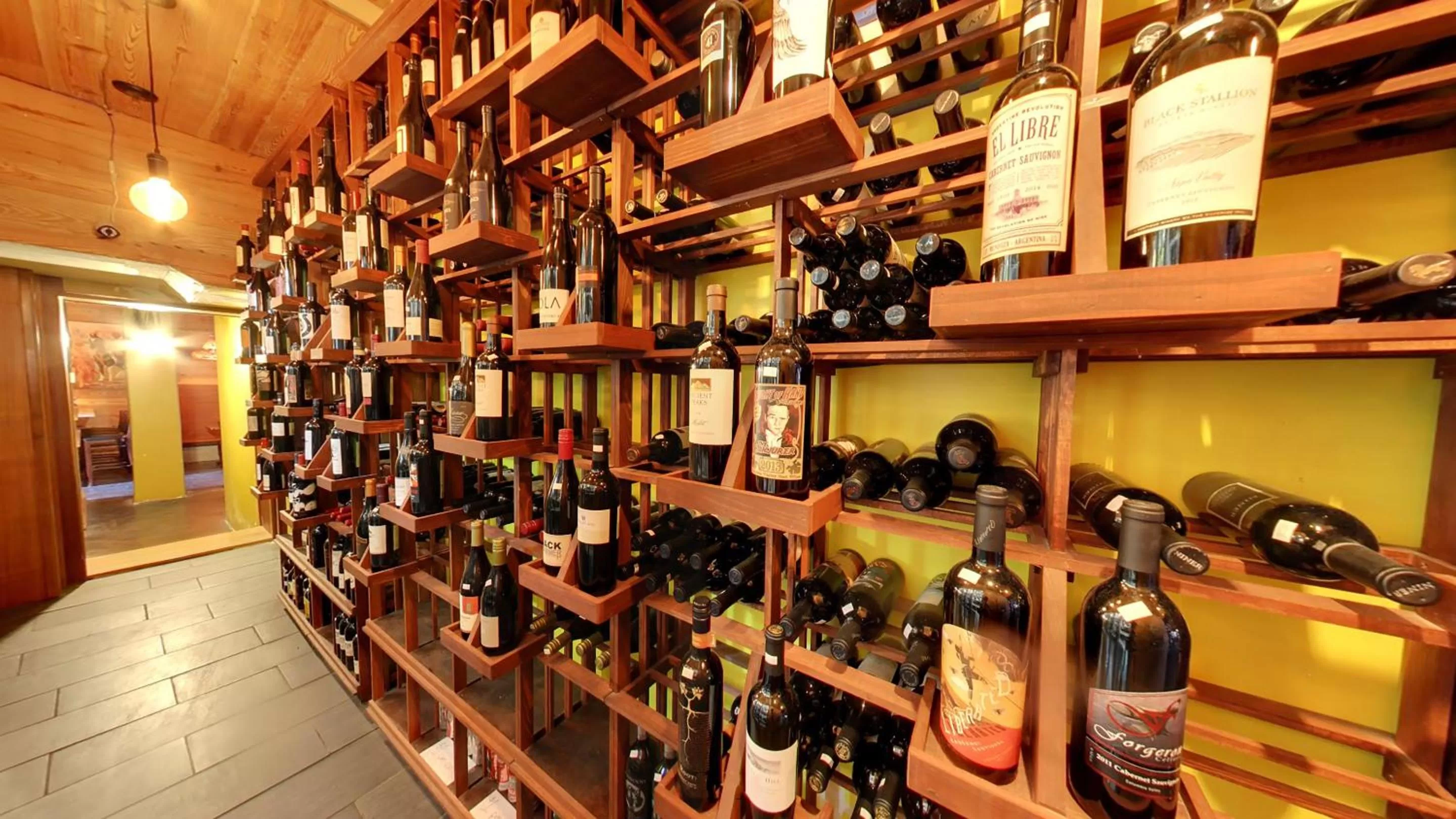 On-site shops in Balcony Guest House