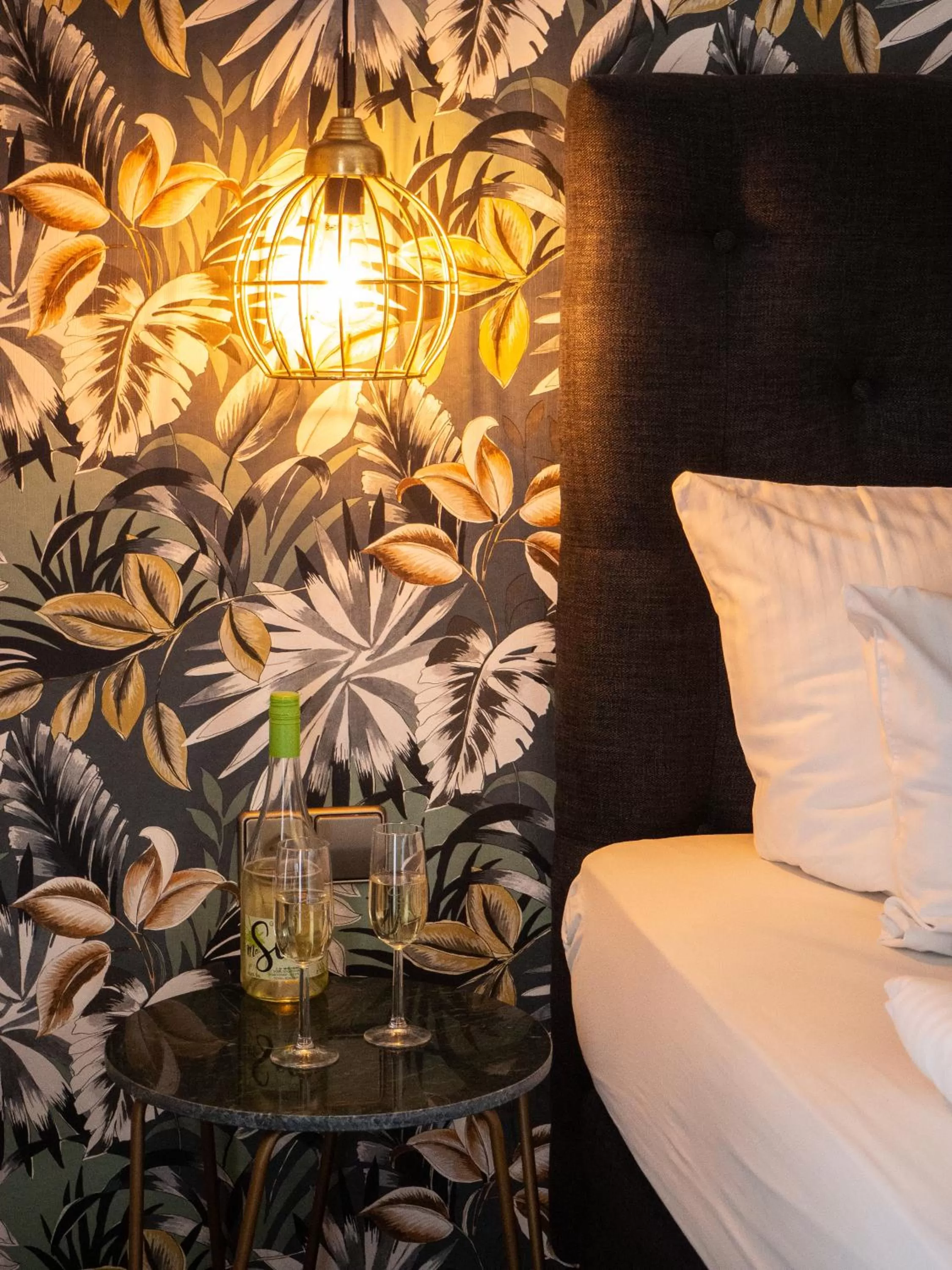 Other, Bed in Hotel Germania