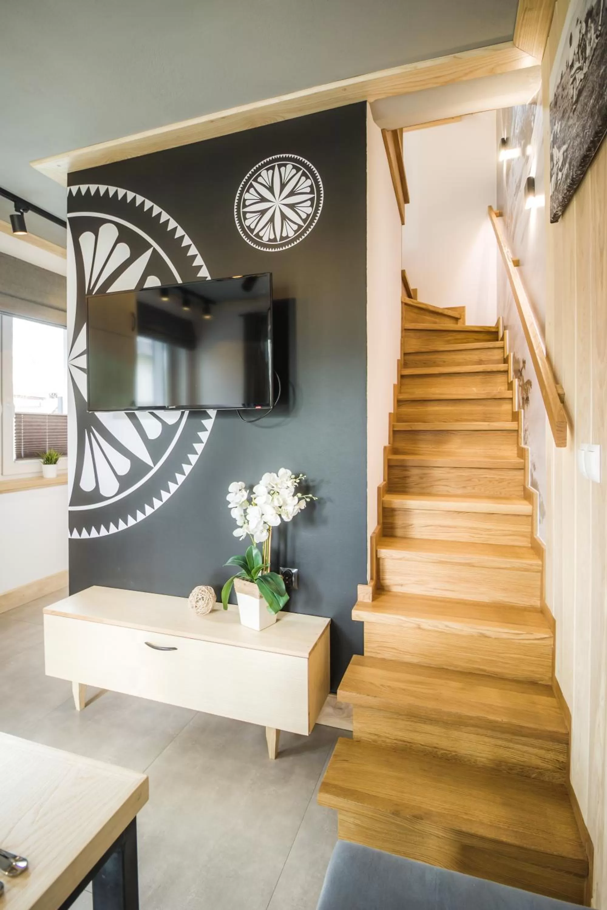 TV and multimedia, TV/Entertainment Center in Jagiellońska Residence