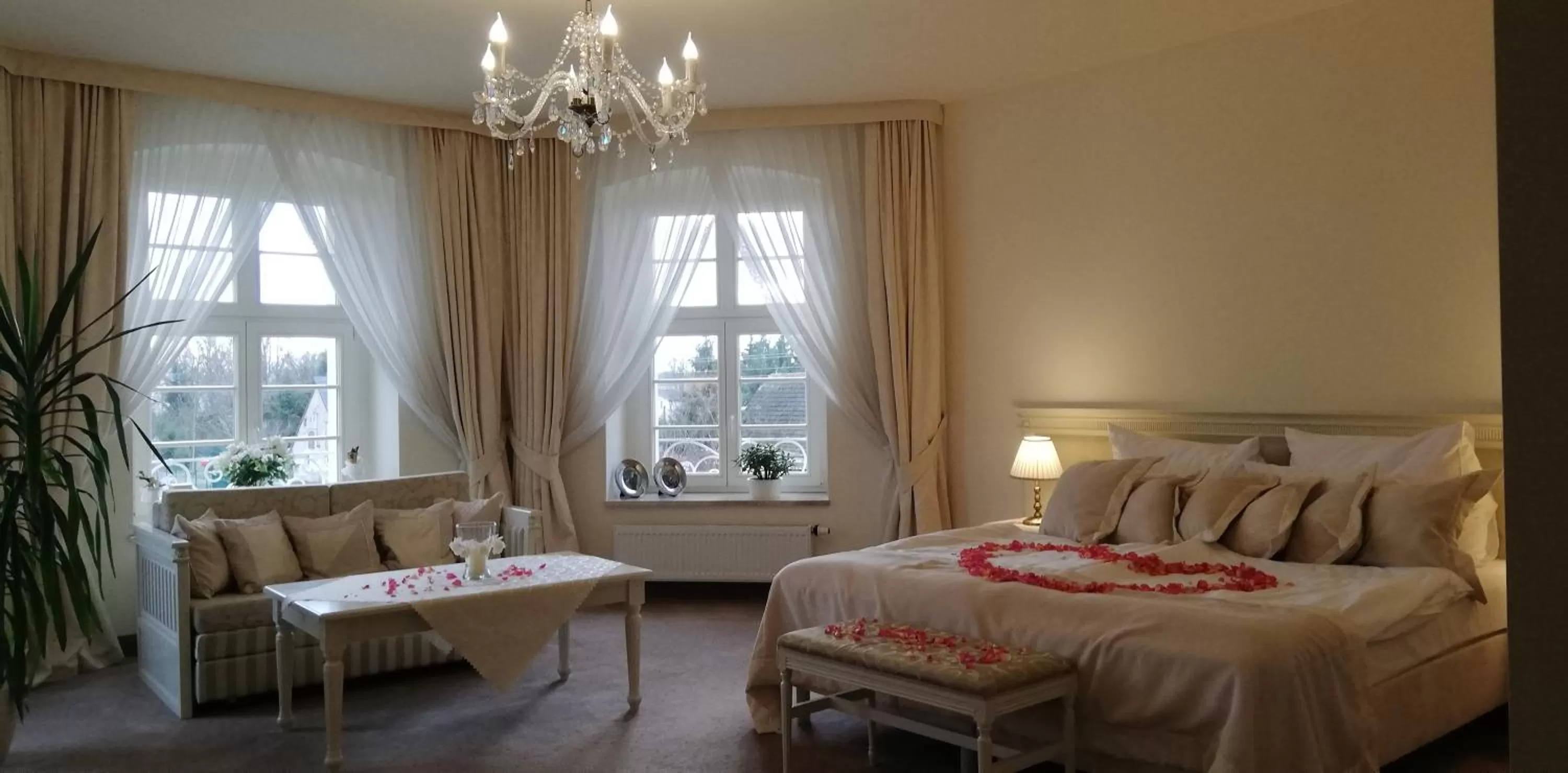 Bed in Hotel SPA Akacjowy Dwór