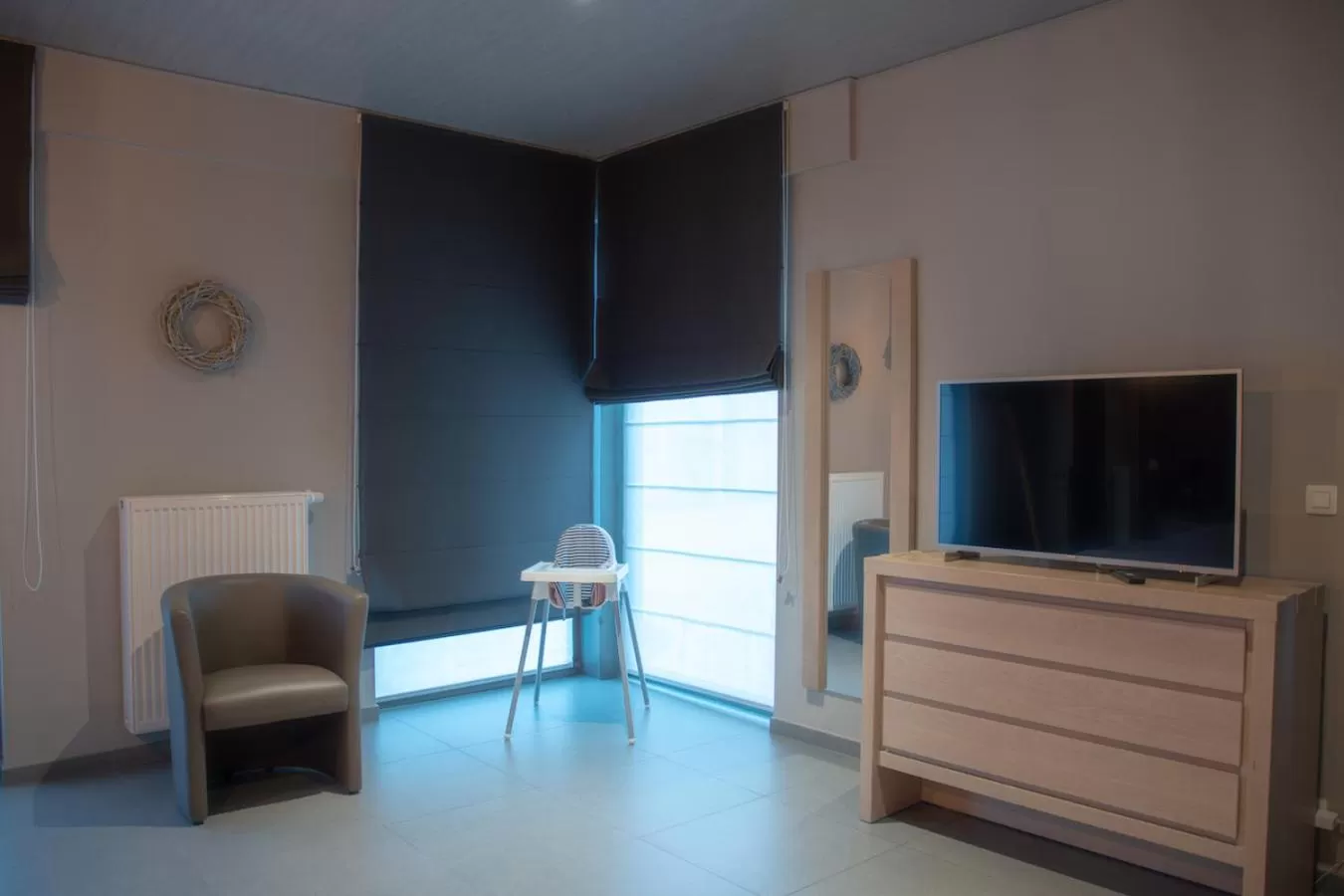 TV/Entertainment Center in Oud Gemeentehuis