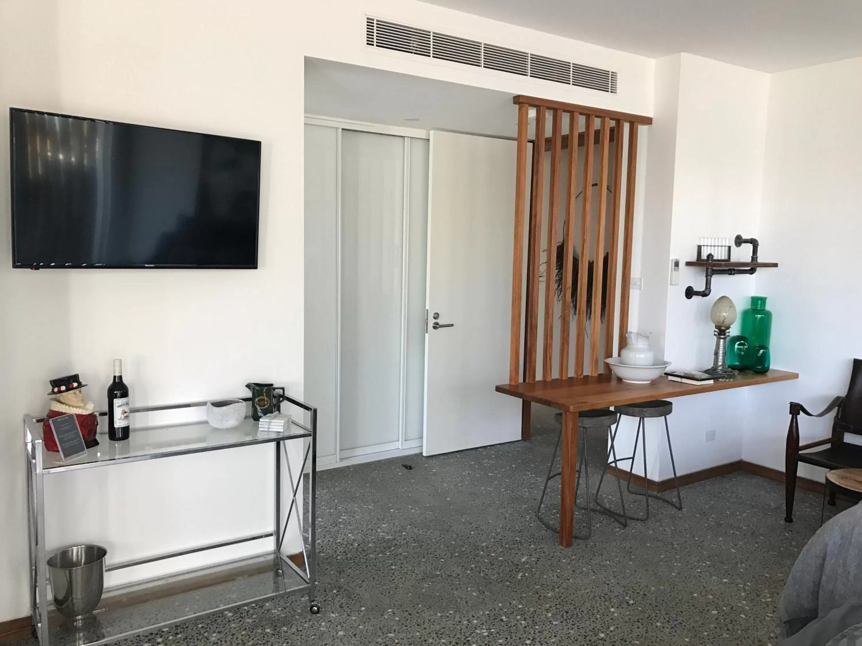 TV and multimedia in BULC Boutique Bed & Breakfast