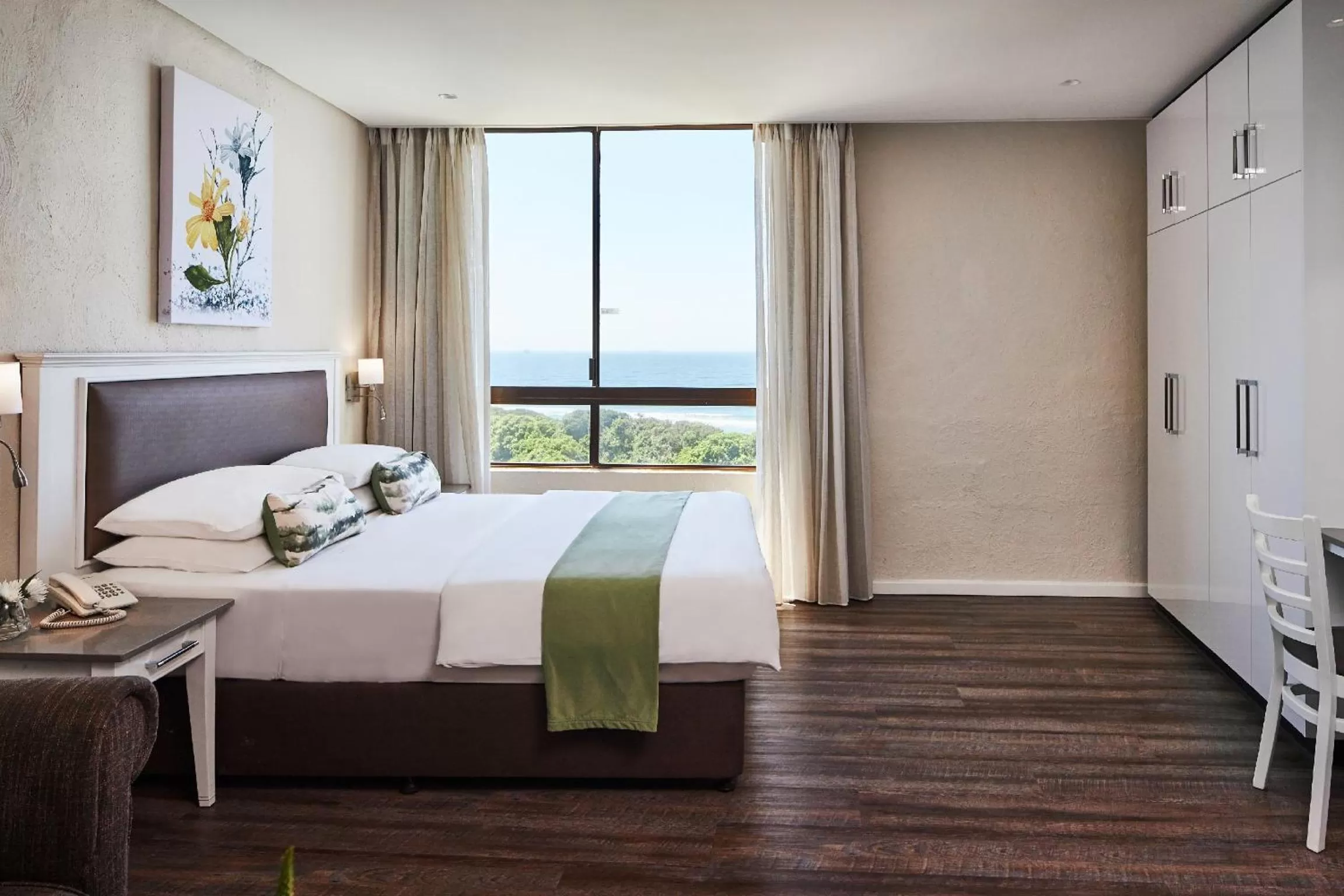 Bed in First Group Breakers Resort - Official
