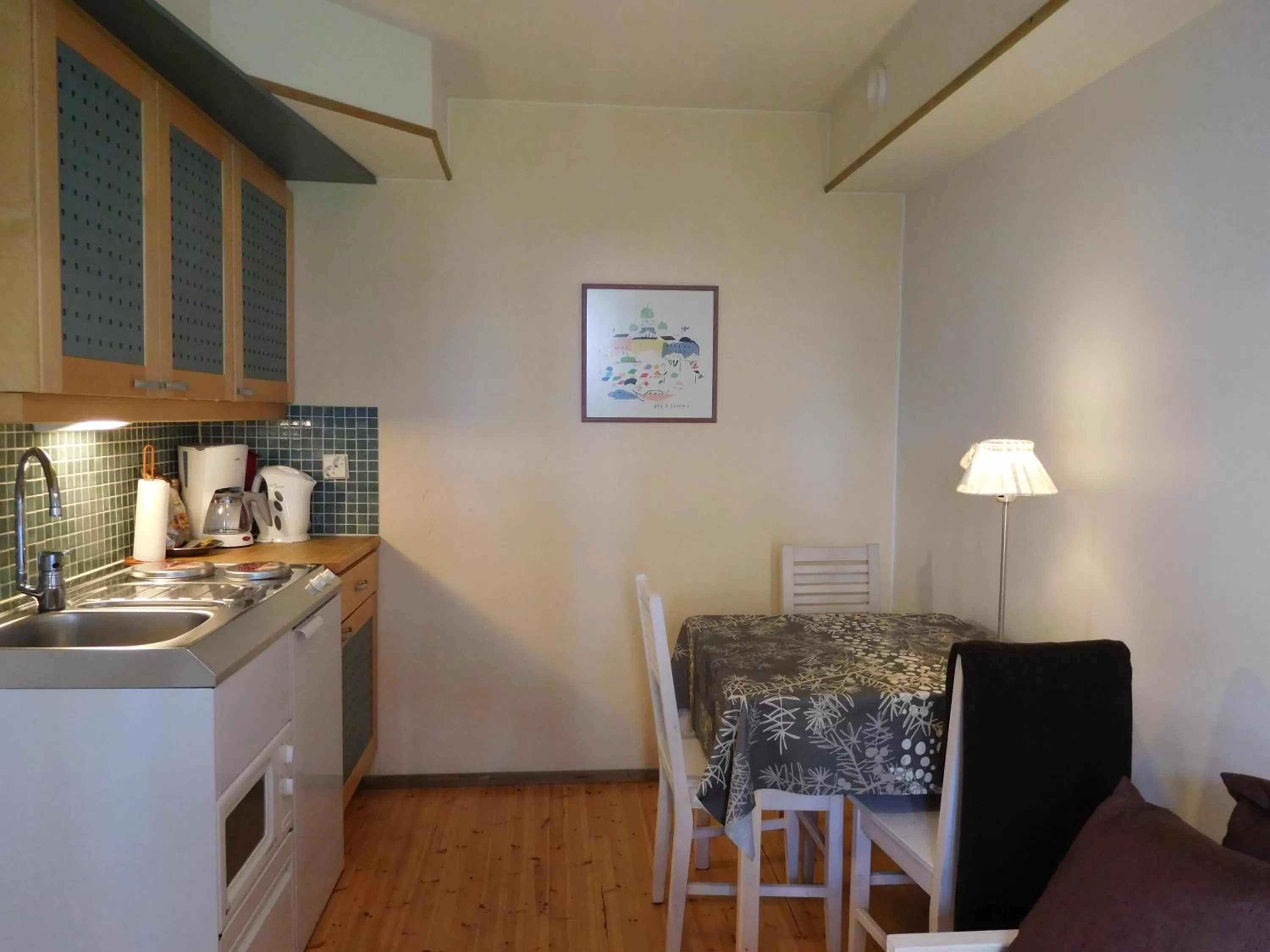 Dining area, Kitchen/Kitchenette in Lossiranta Lodge