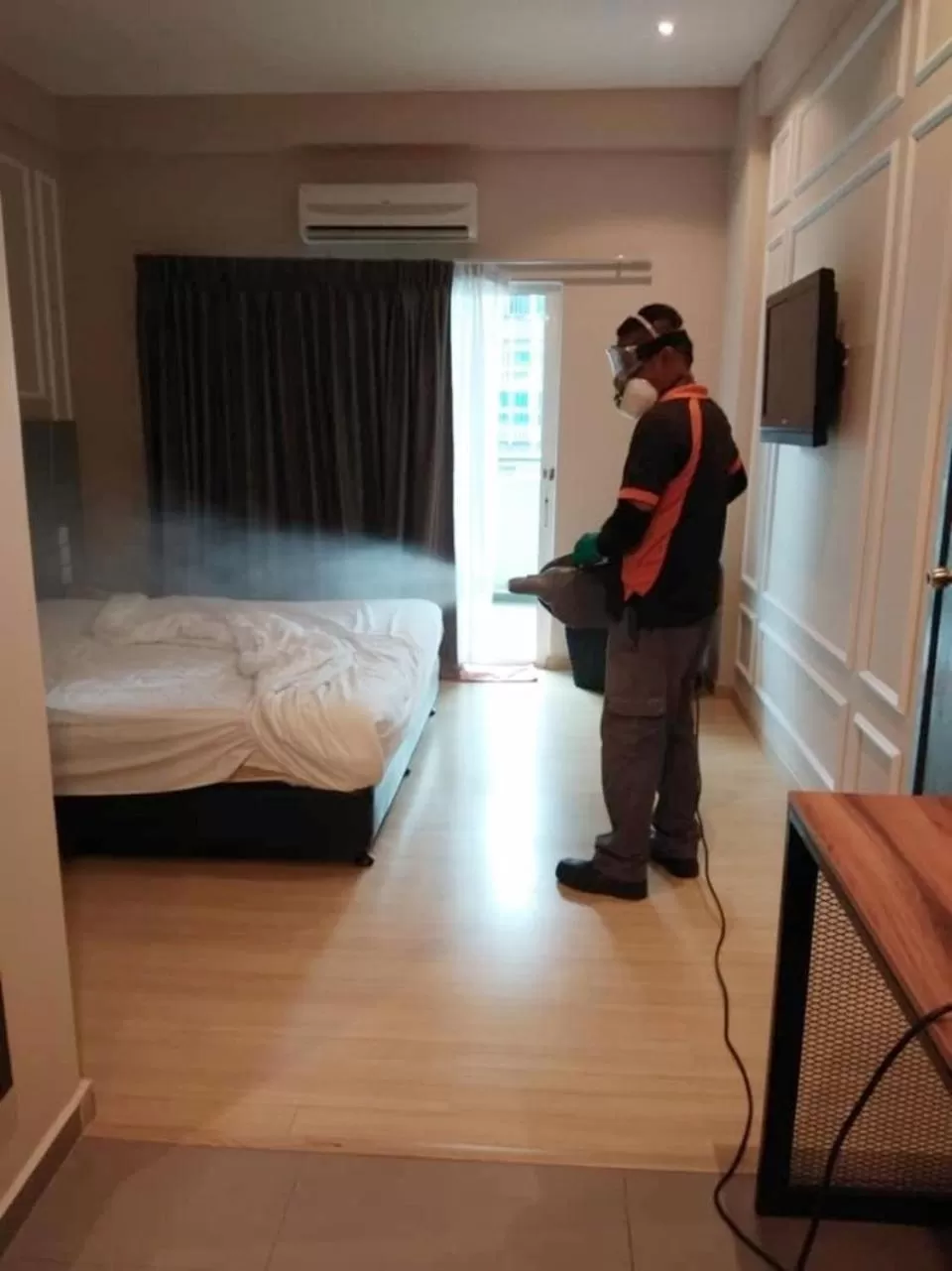 Property building, Bed in Marvelux Hotel