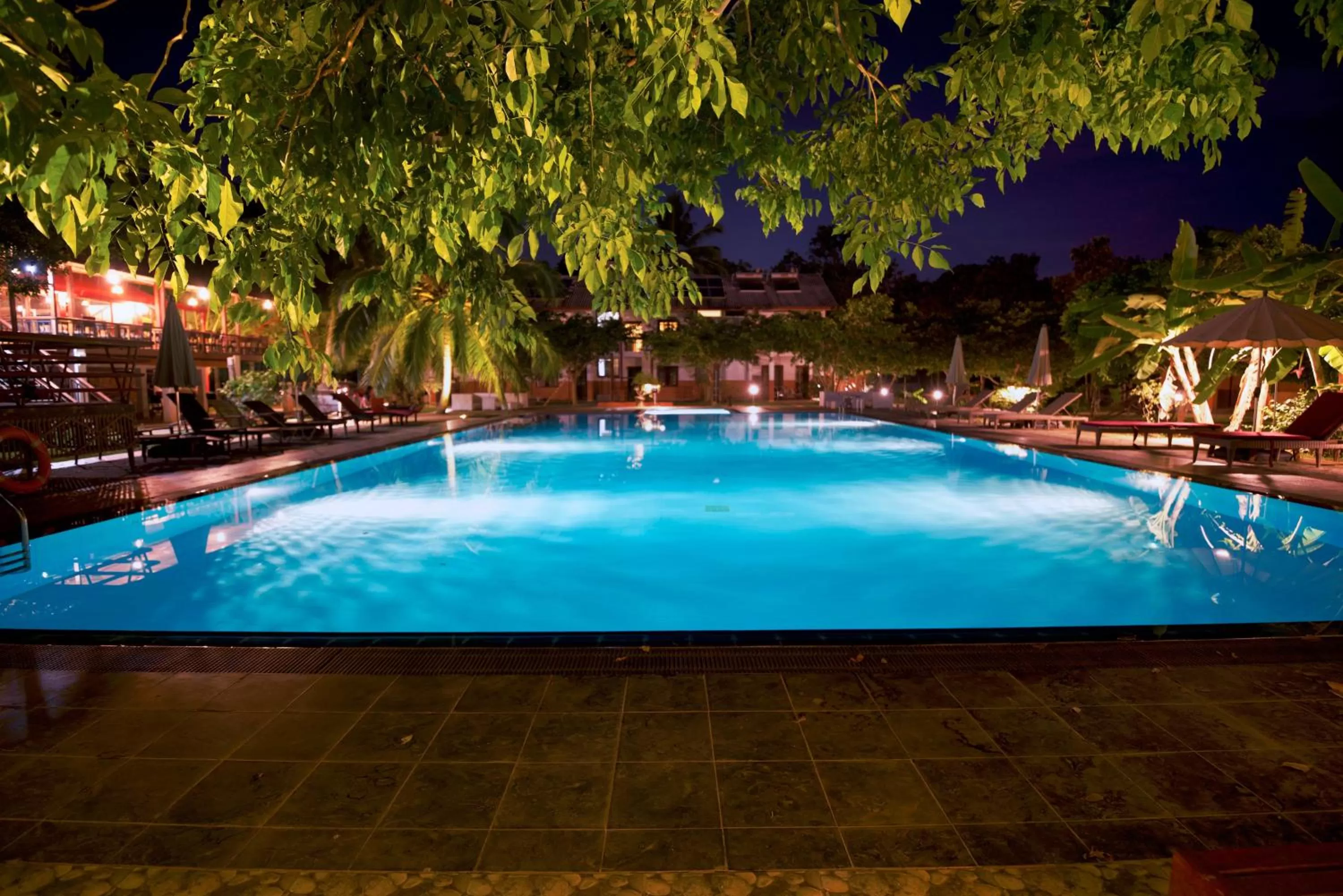 Swimming Pool in Hotel 4 U Saliya Garden