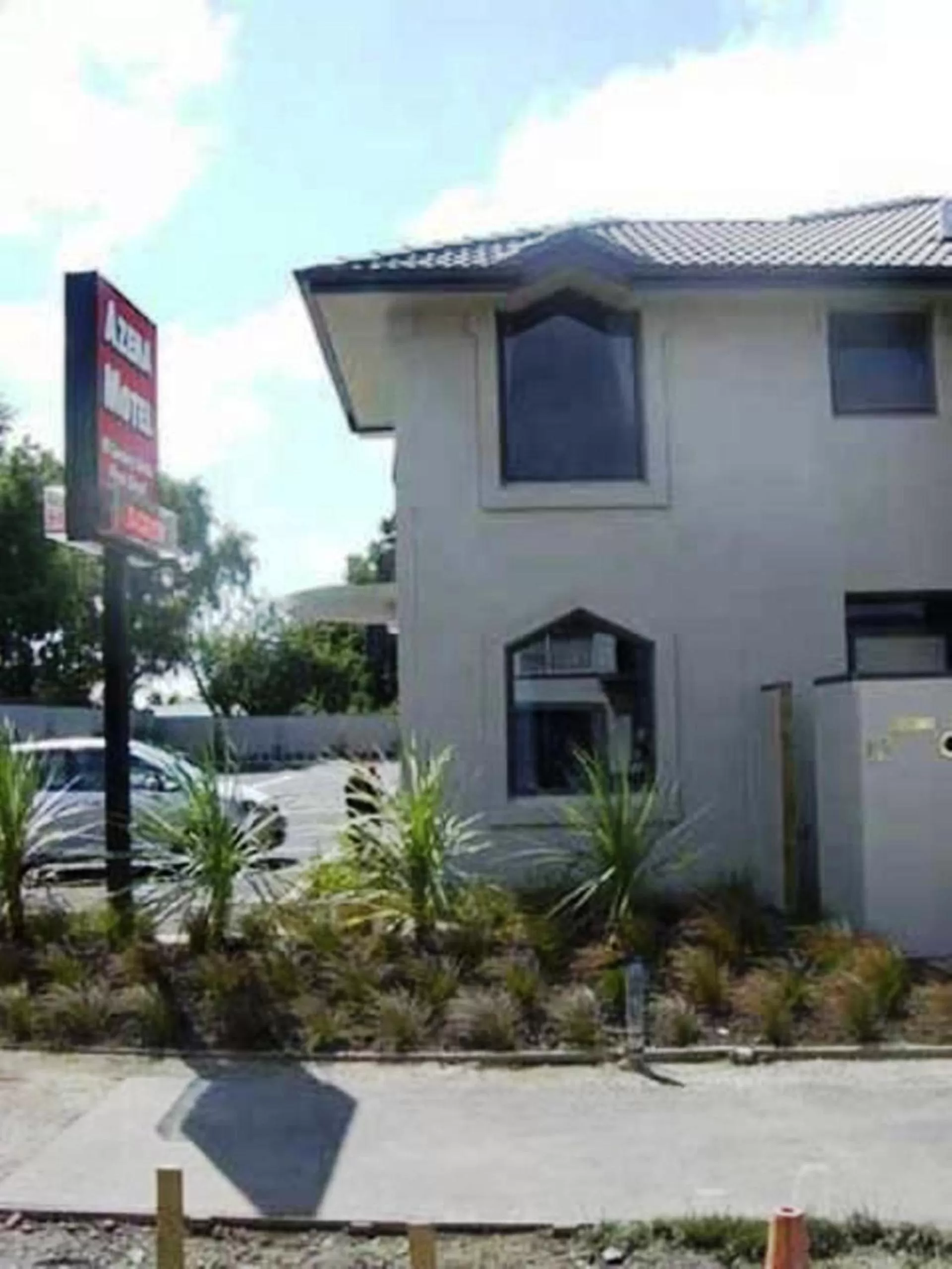 Facade/entrance in Azena Suites & Apartment